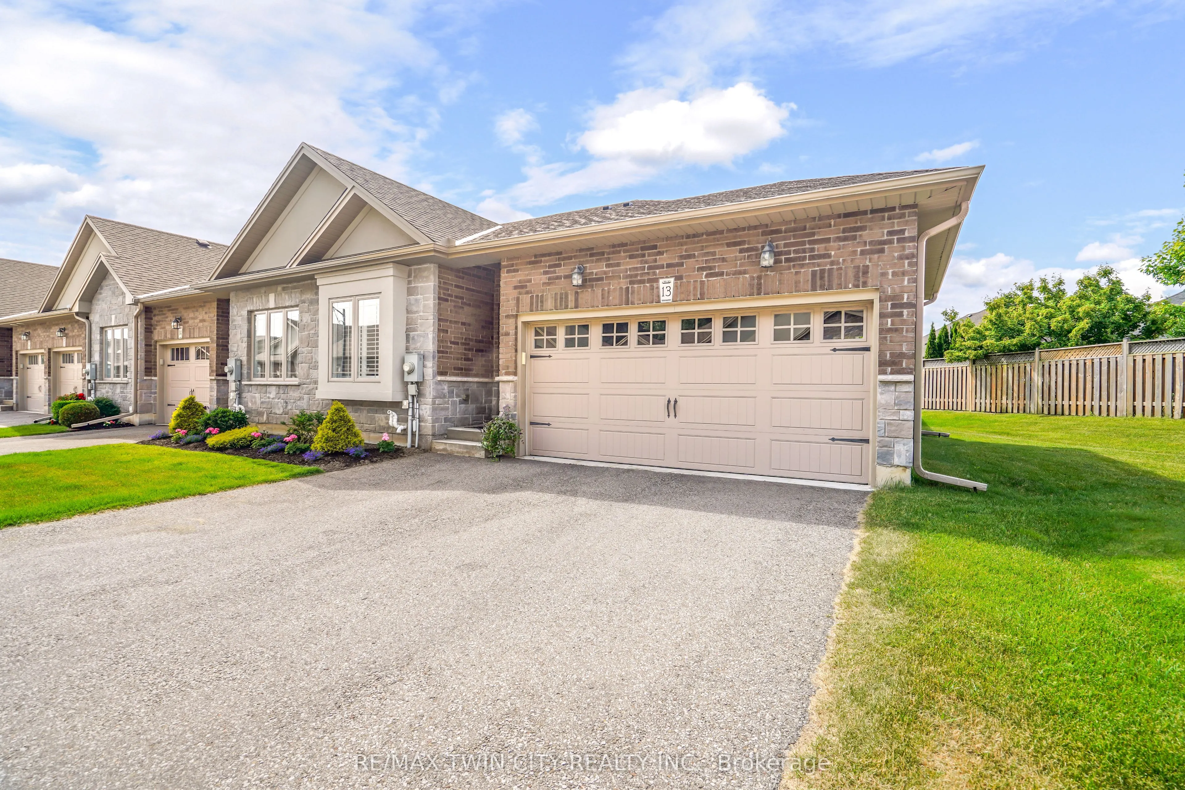 194 Donly Drive S, #13