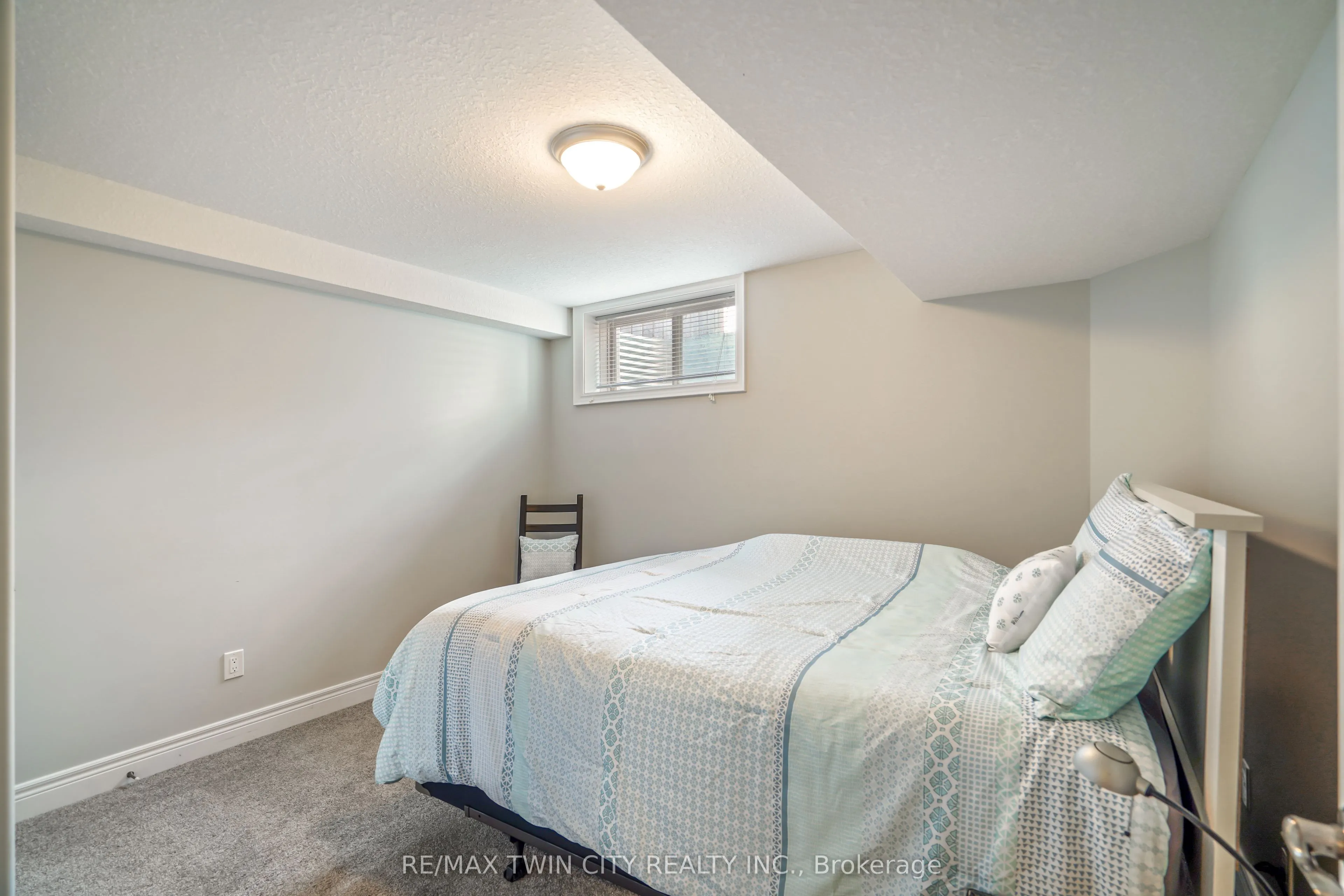 194 Donly Drive S, #13