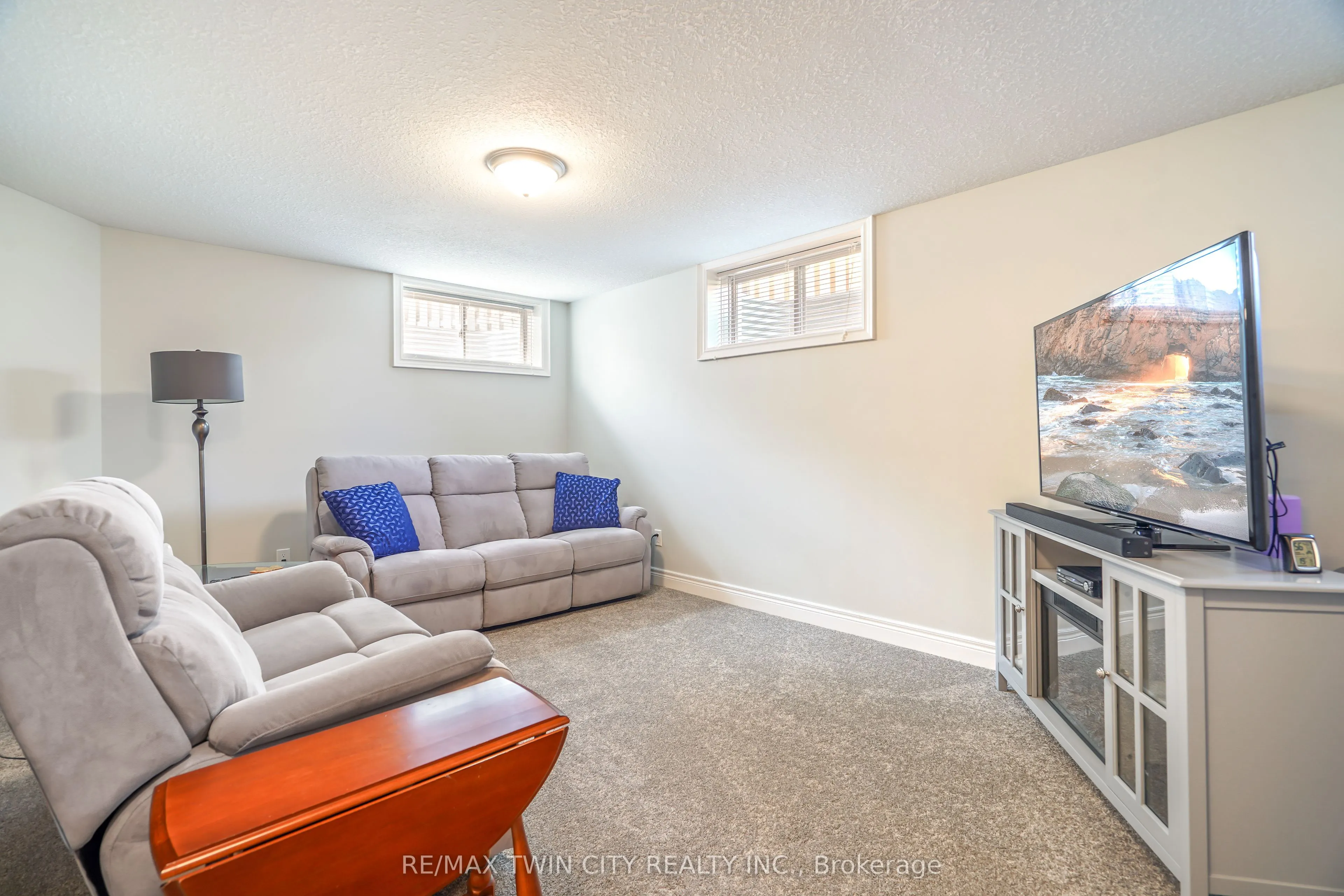 194 Donly Drive S, #13