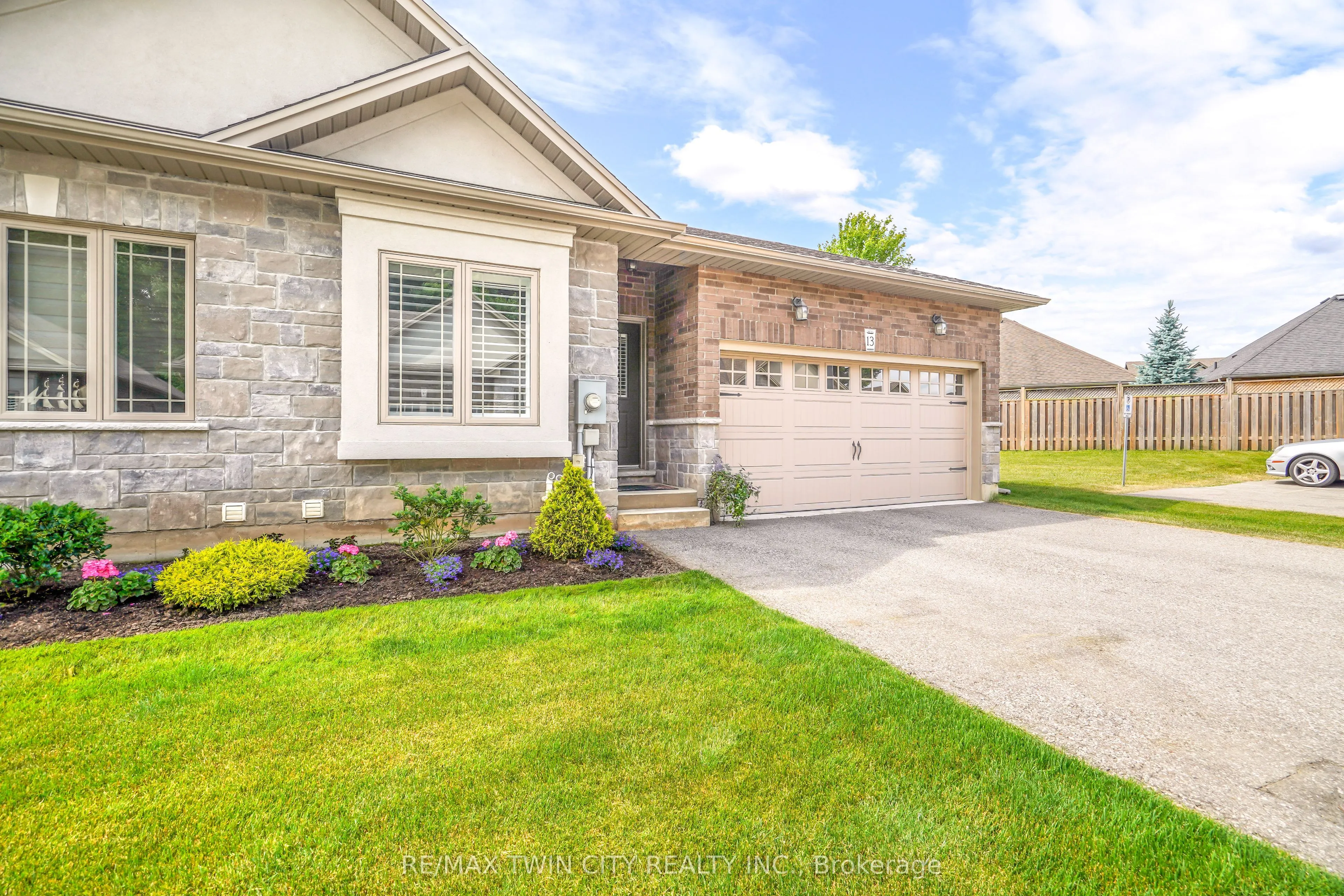 194 Donly Drive S, #13