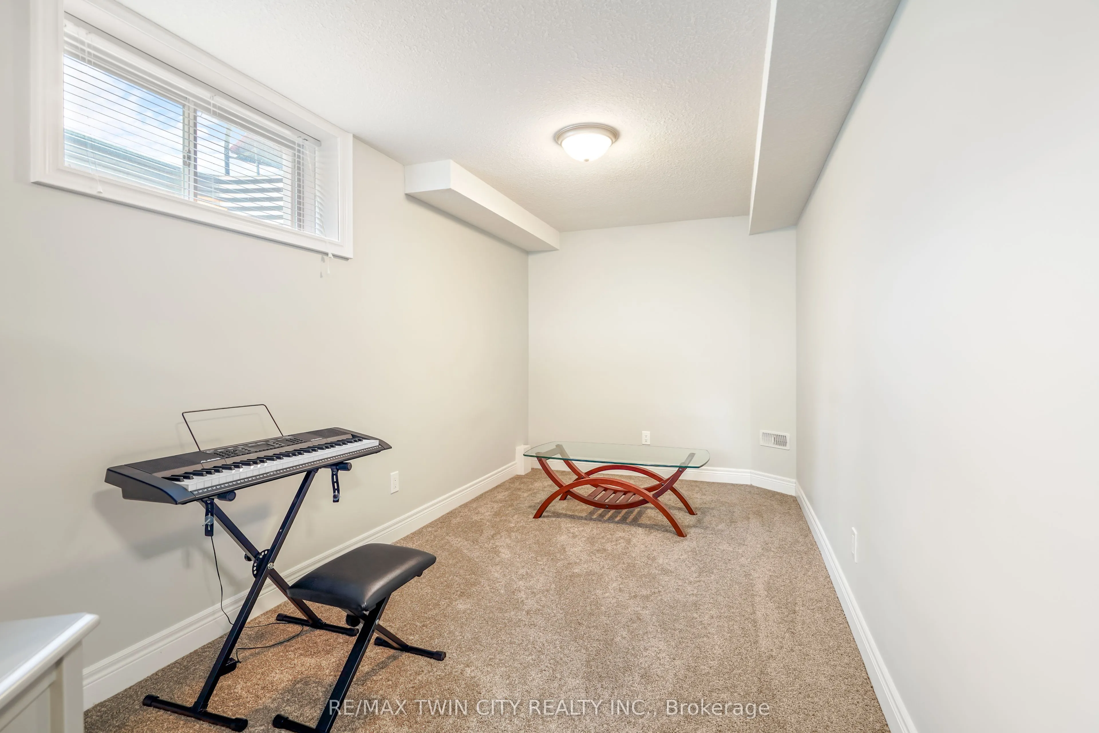 194 Donly Drive S, #13