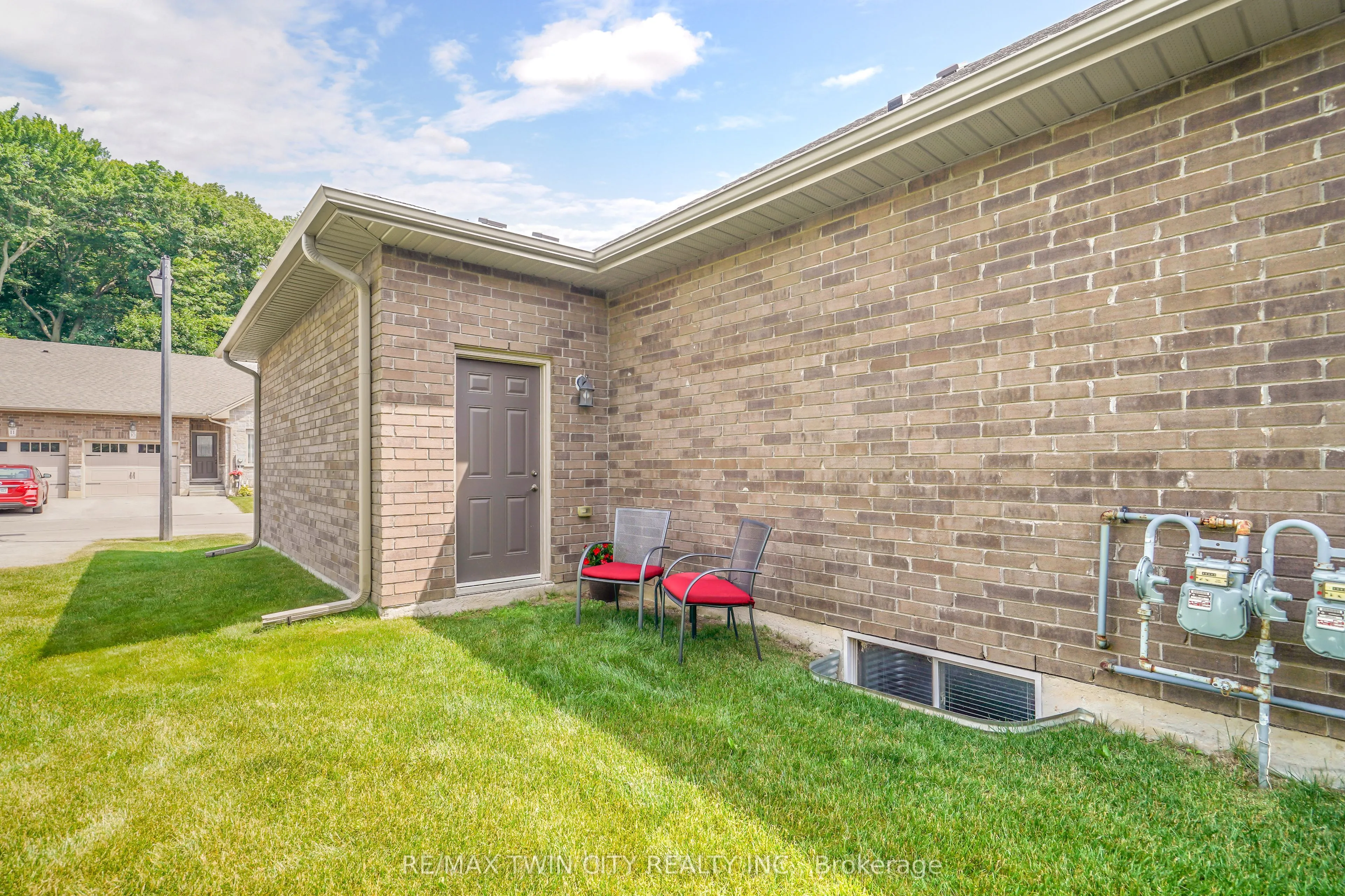194 Donly Drive S, #13