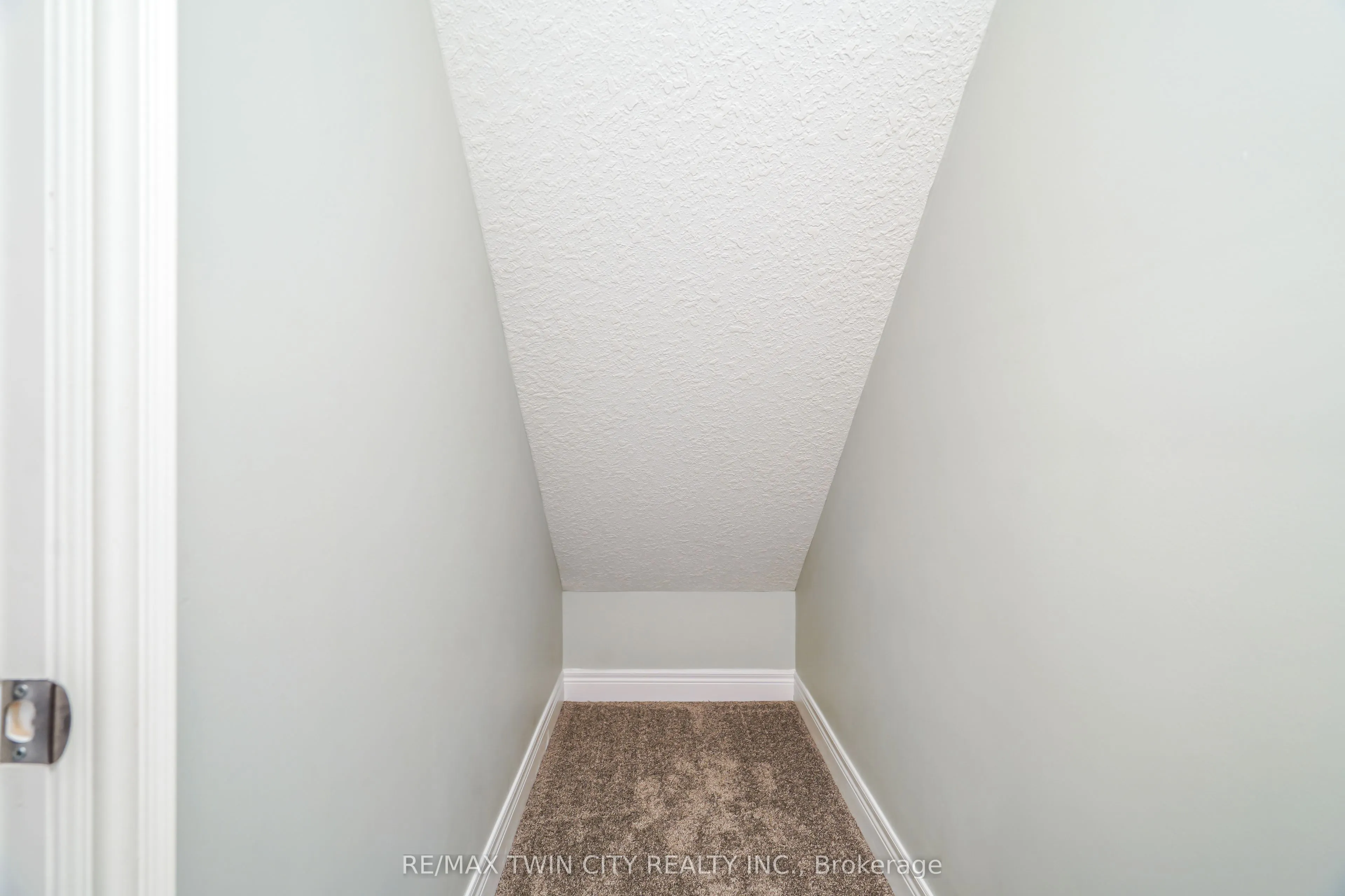 194 Donly Drive S, #13