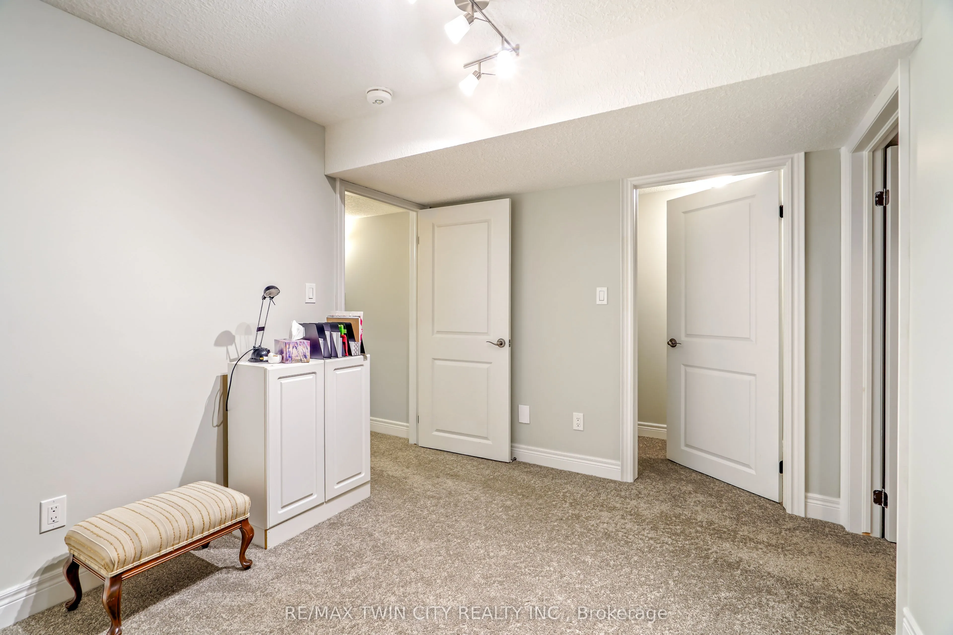 194 Donly Drive S, #13