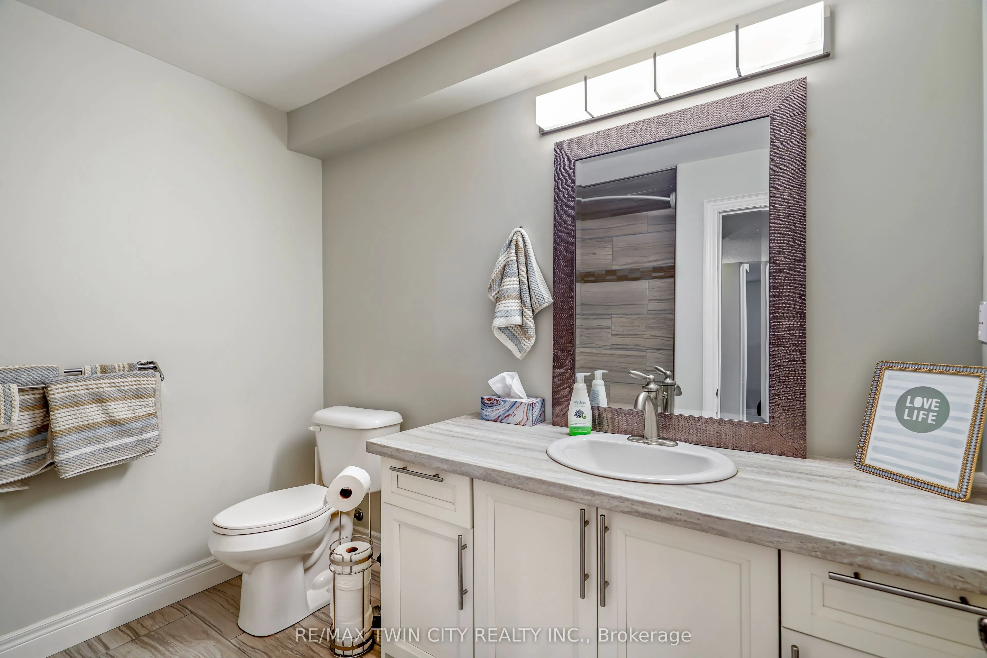 194 Donly Drive S, #13