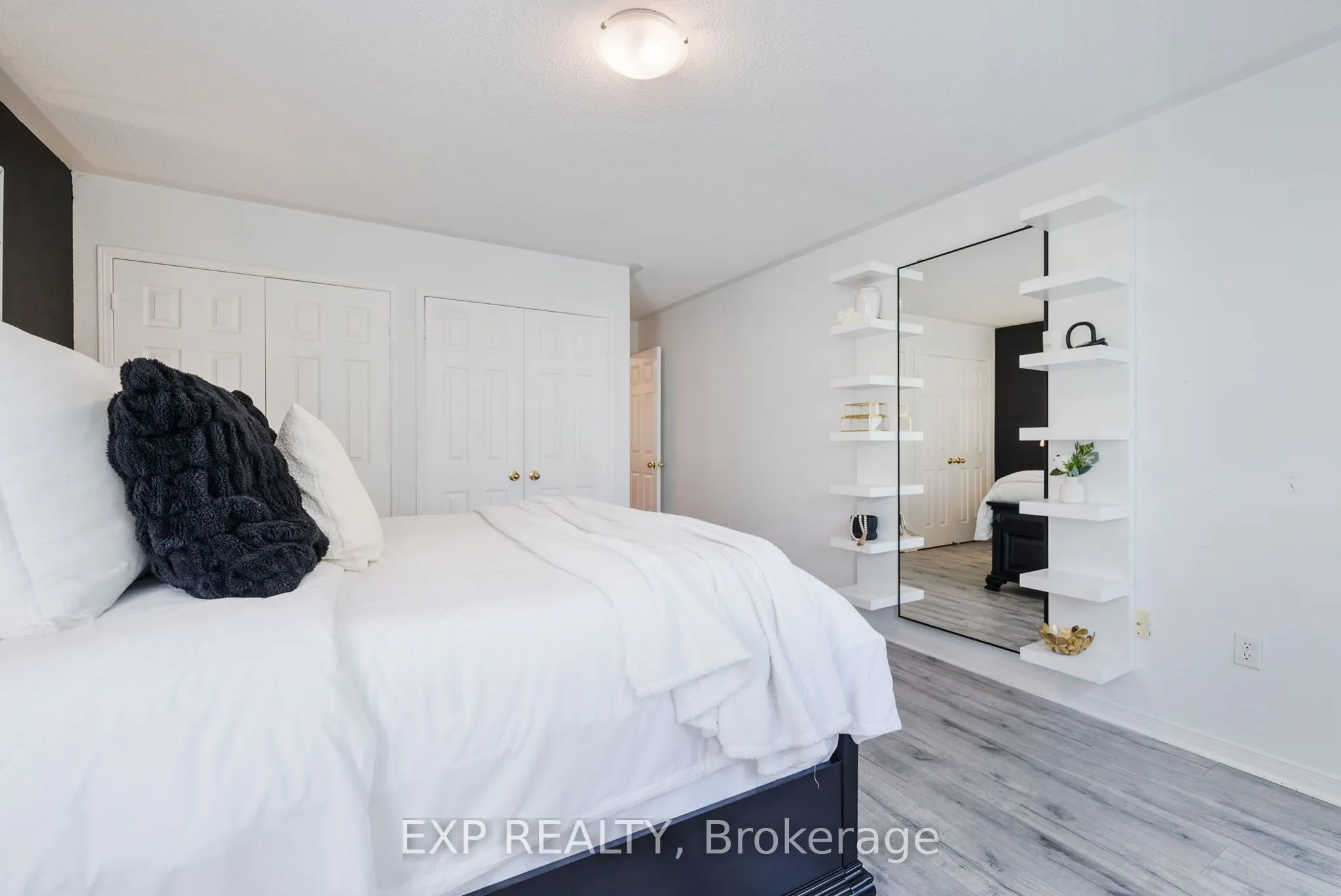 100 Brookside Street
