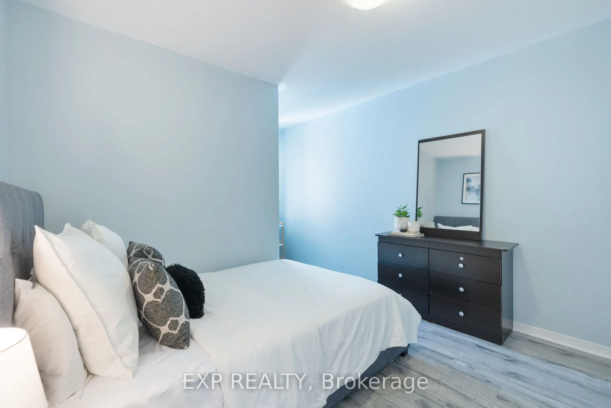 100 Brookside Street