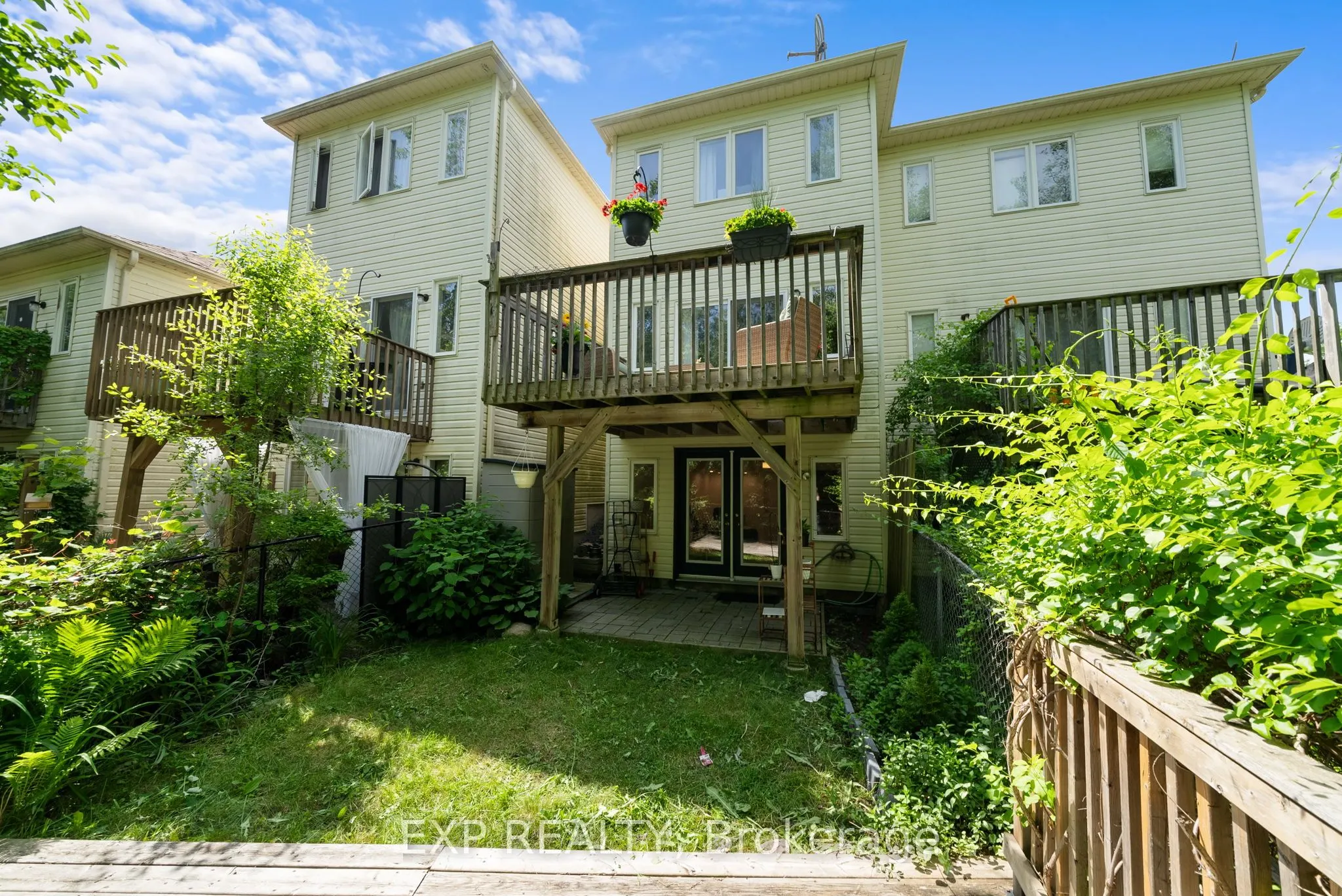100 Brookside Street