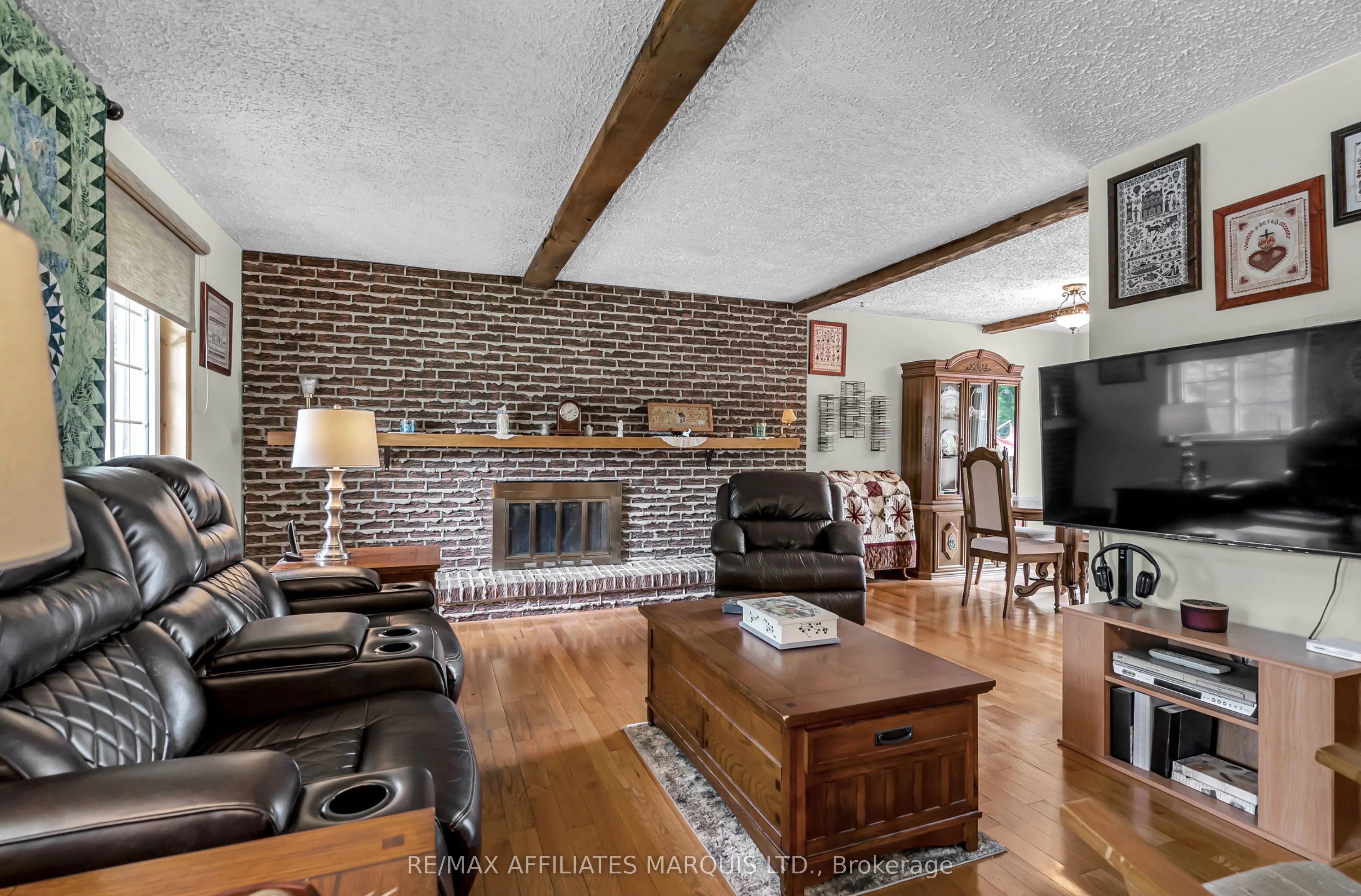 18227 Oak Drive