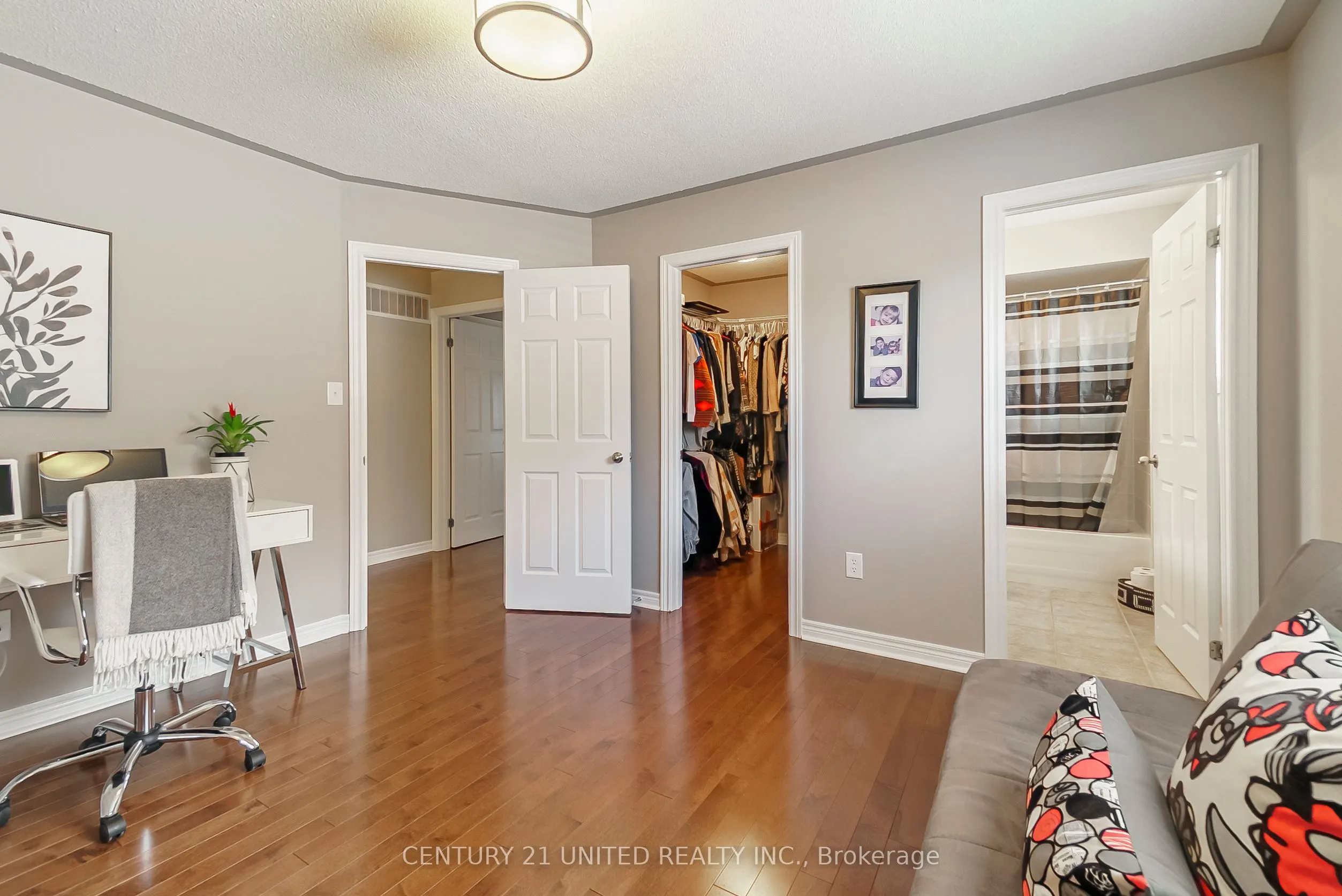 1453 Mcauliffe Lane