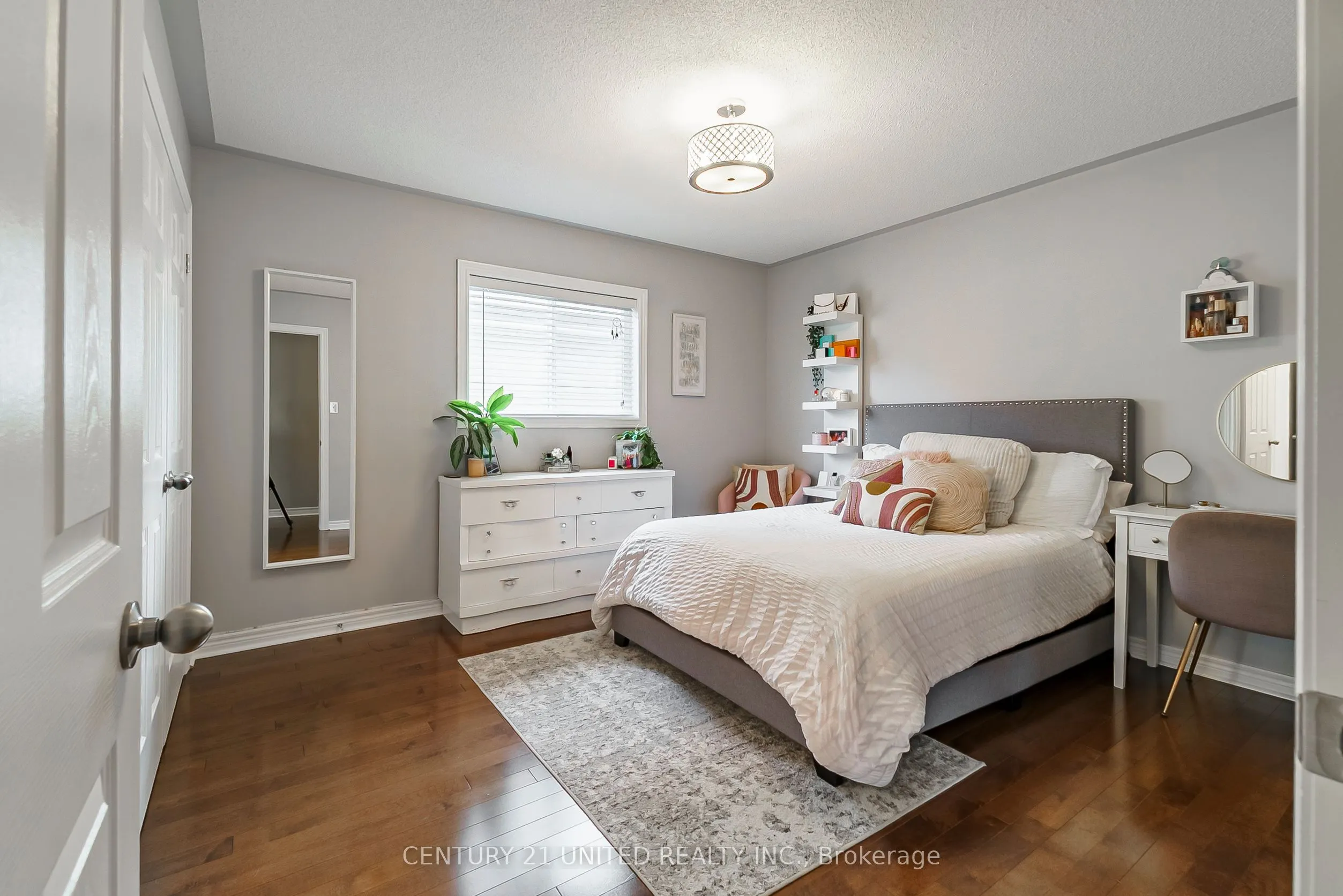 1453 Mcauliffe Lane
