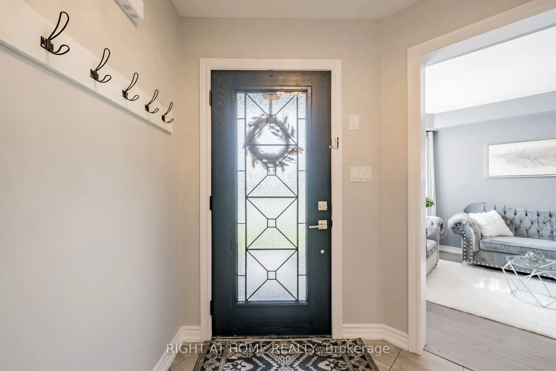 38 Claxton Crescent