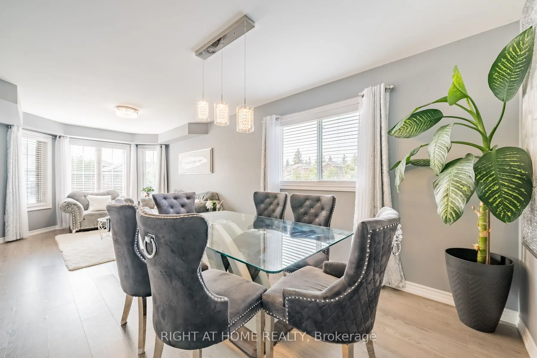 38 Claxton Crescent