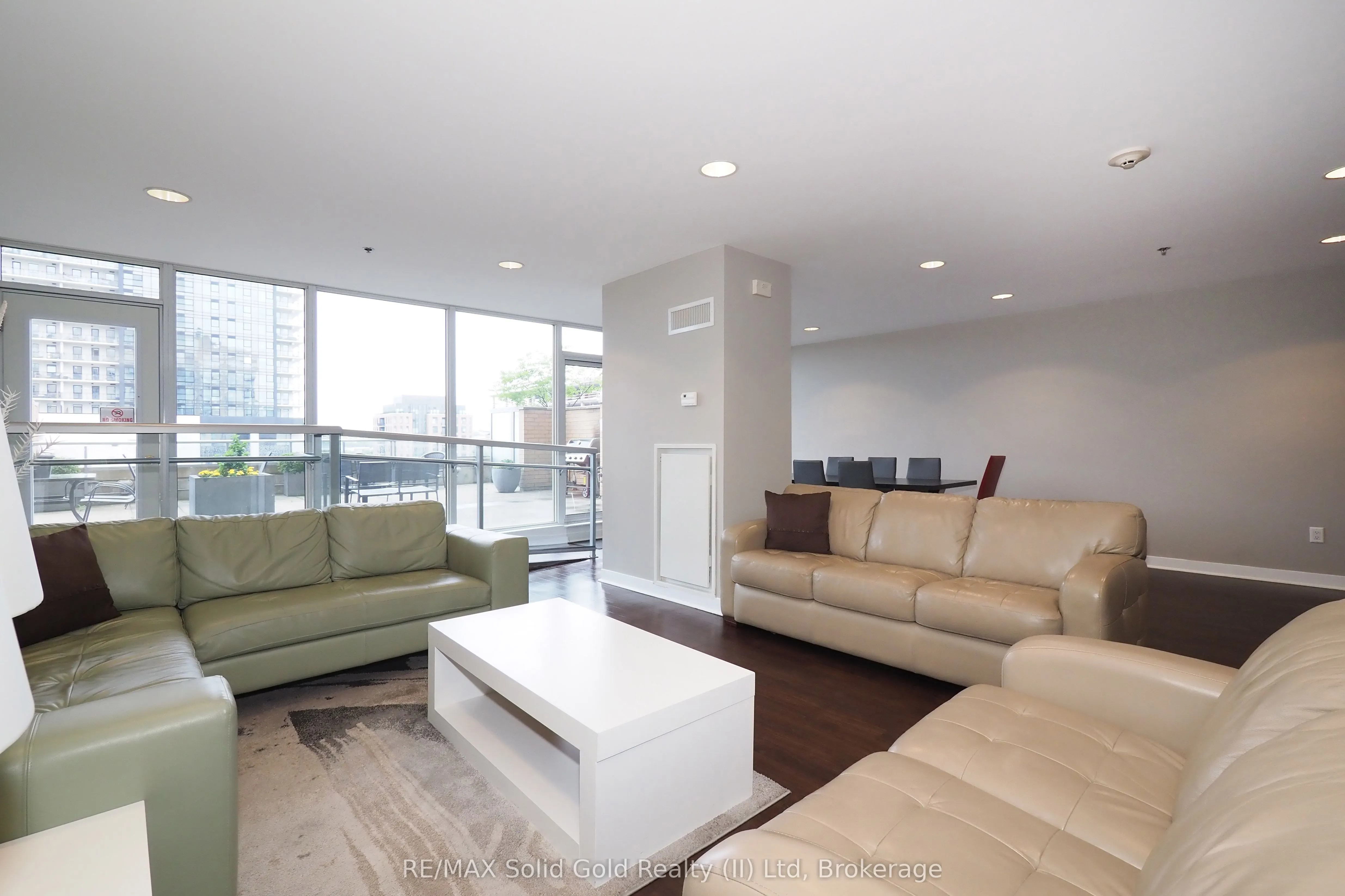 191 King Street S, #308