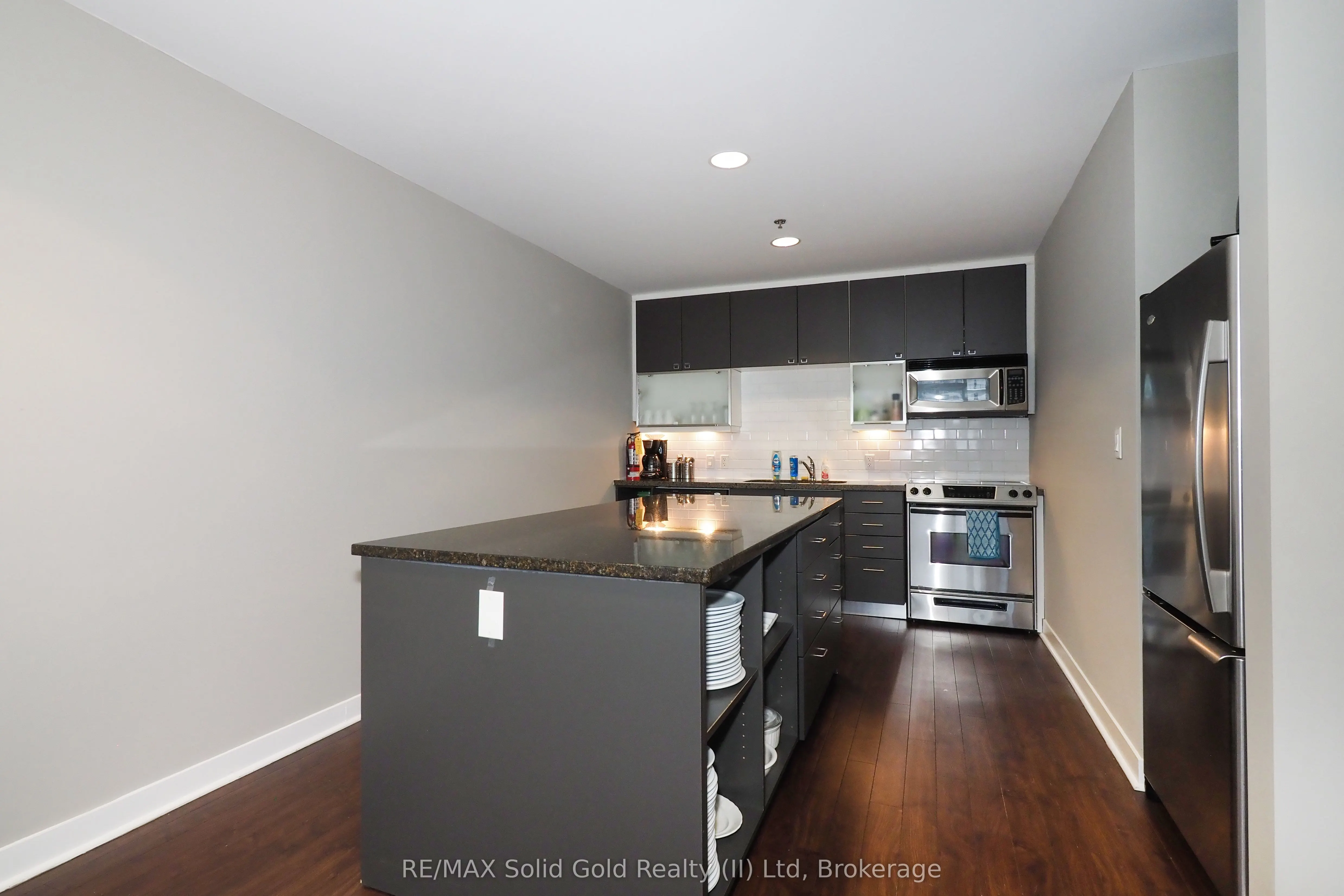191 King Street S, #308