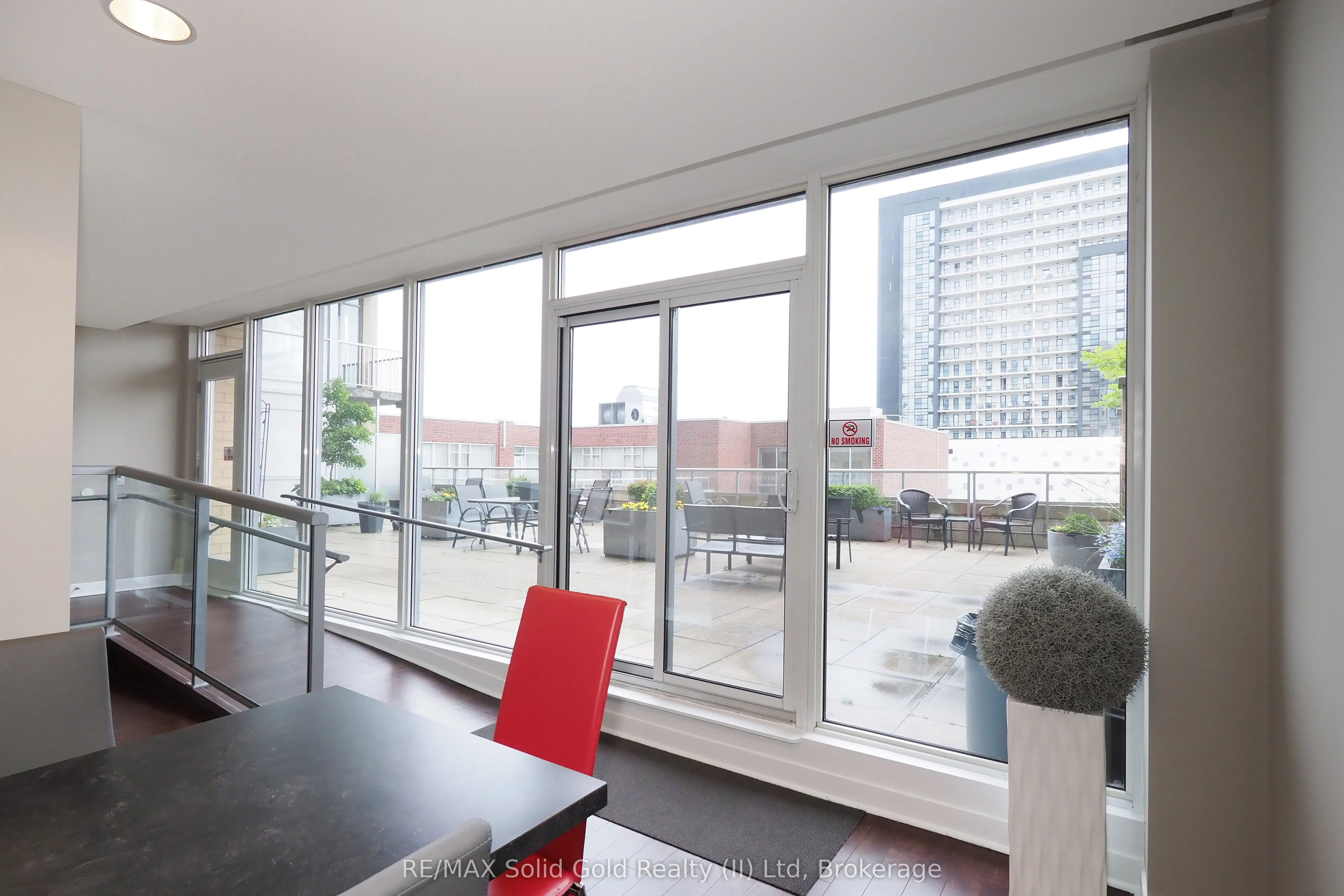 191 King Street S, #308