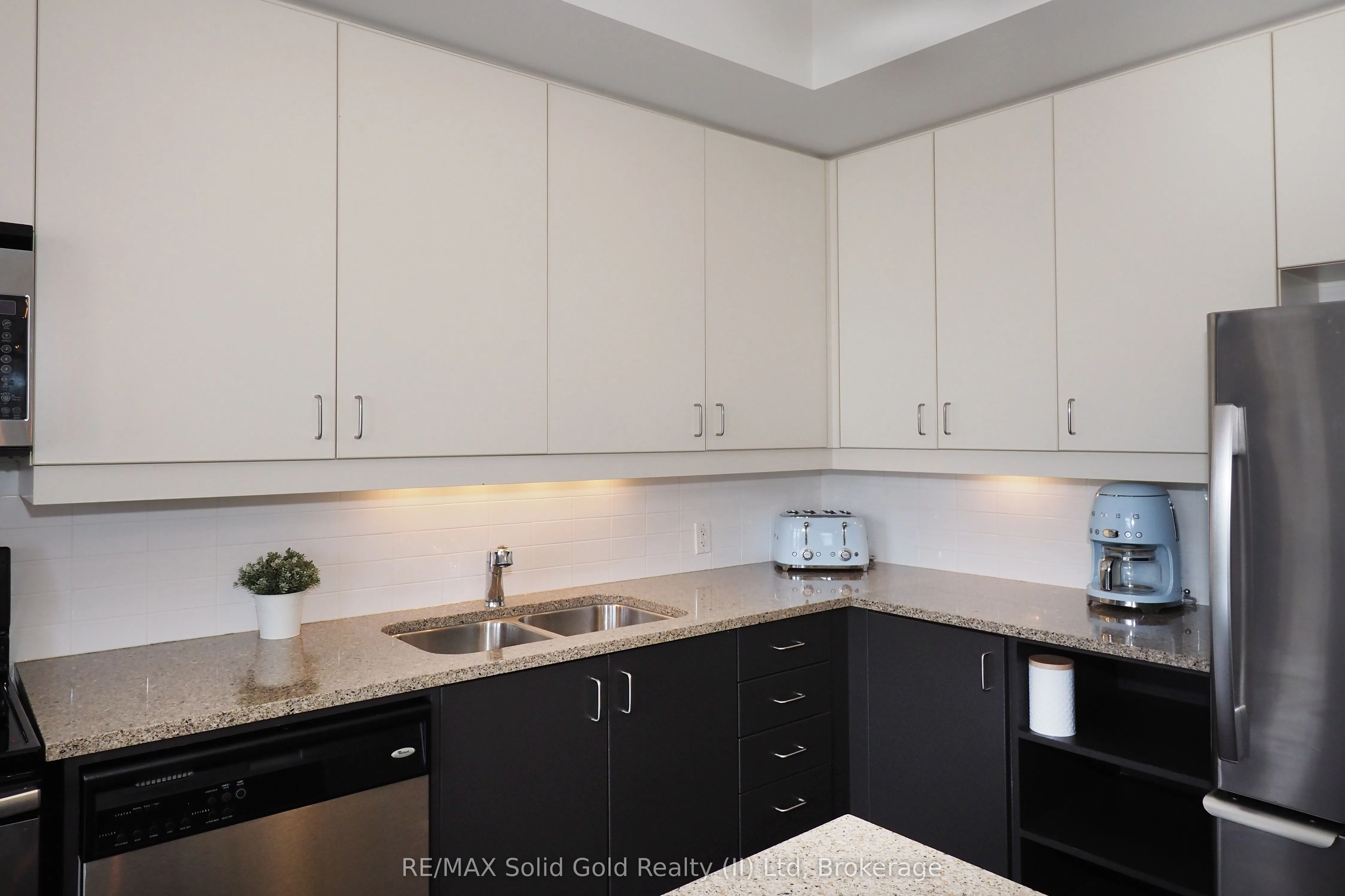 191 King Street S, #308