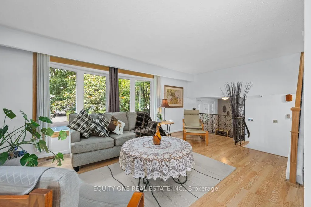 542 Sirois Avenue