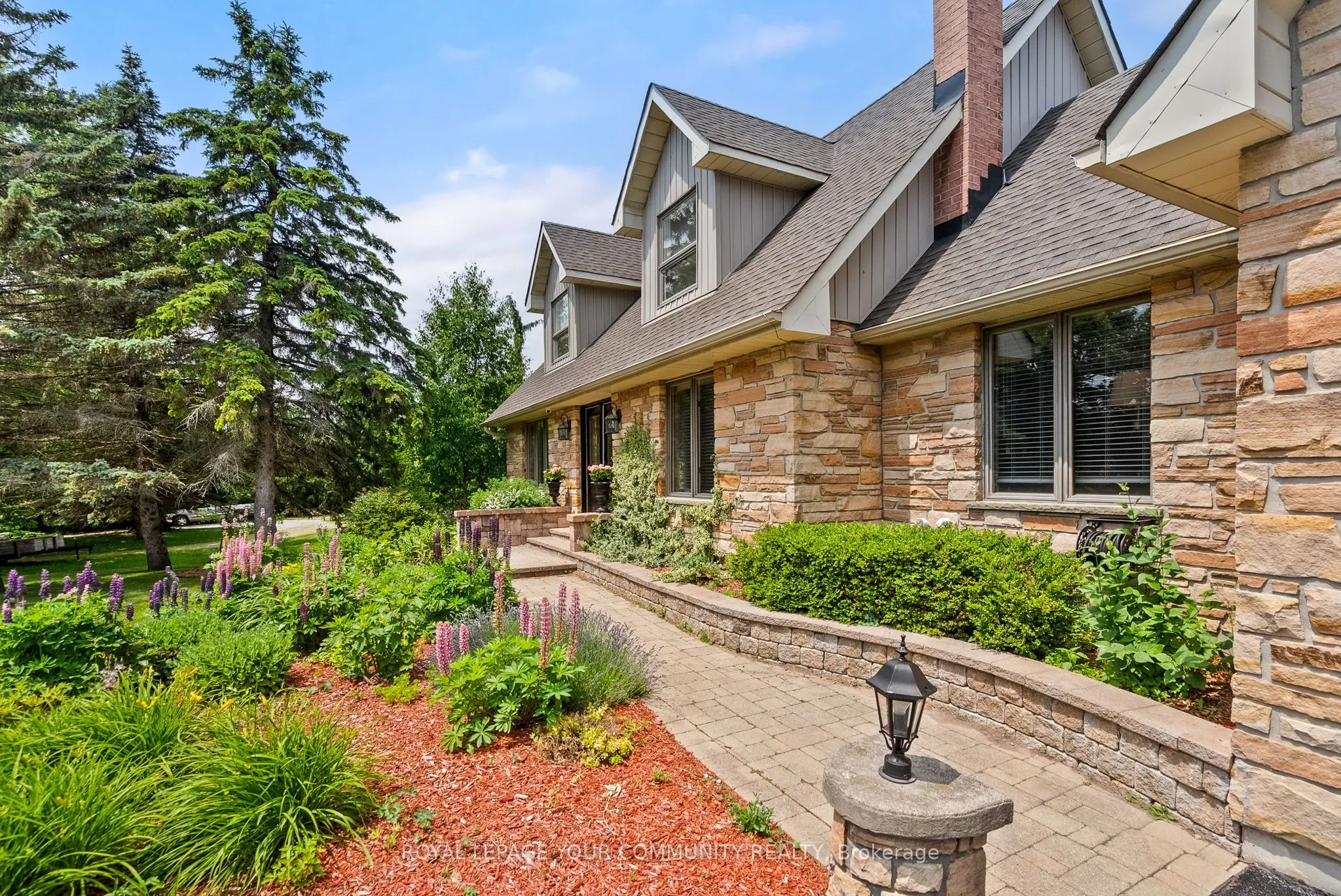 8454 Danforth Road W