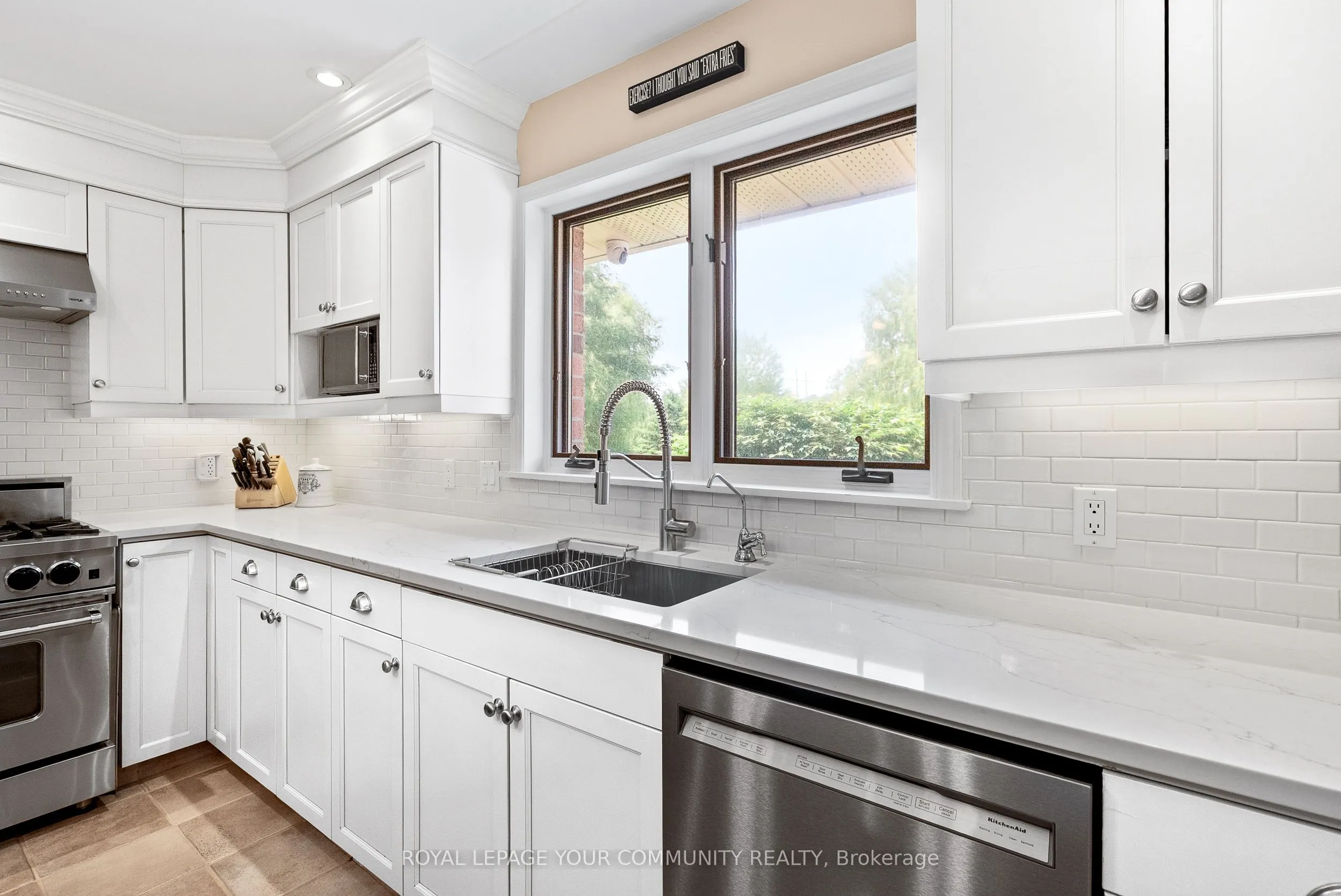 8454 Danforth Road W