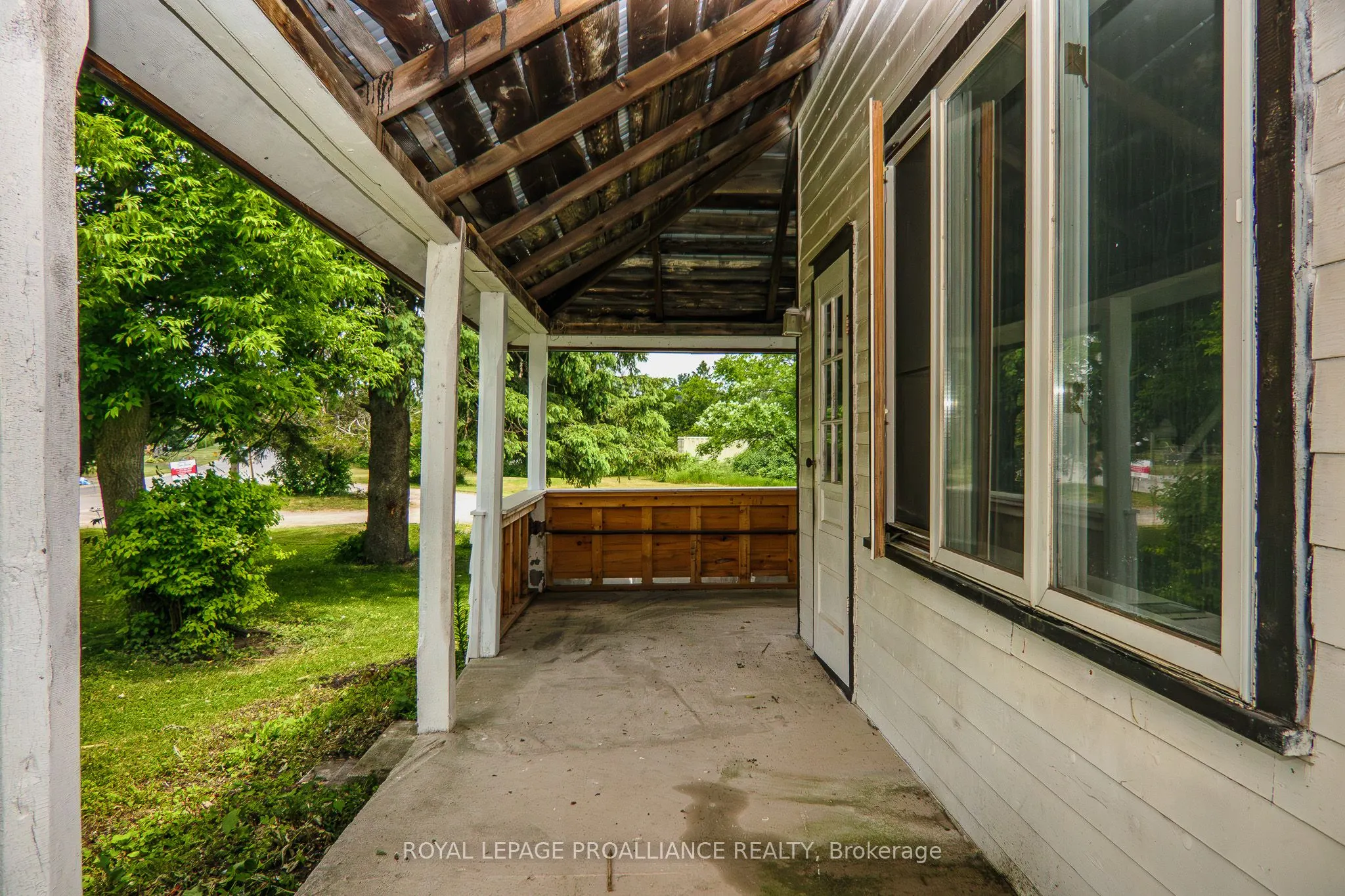 808 County Rd 12