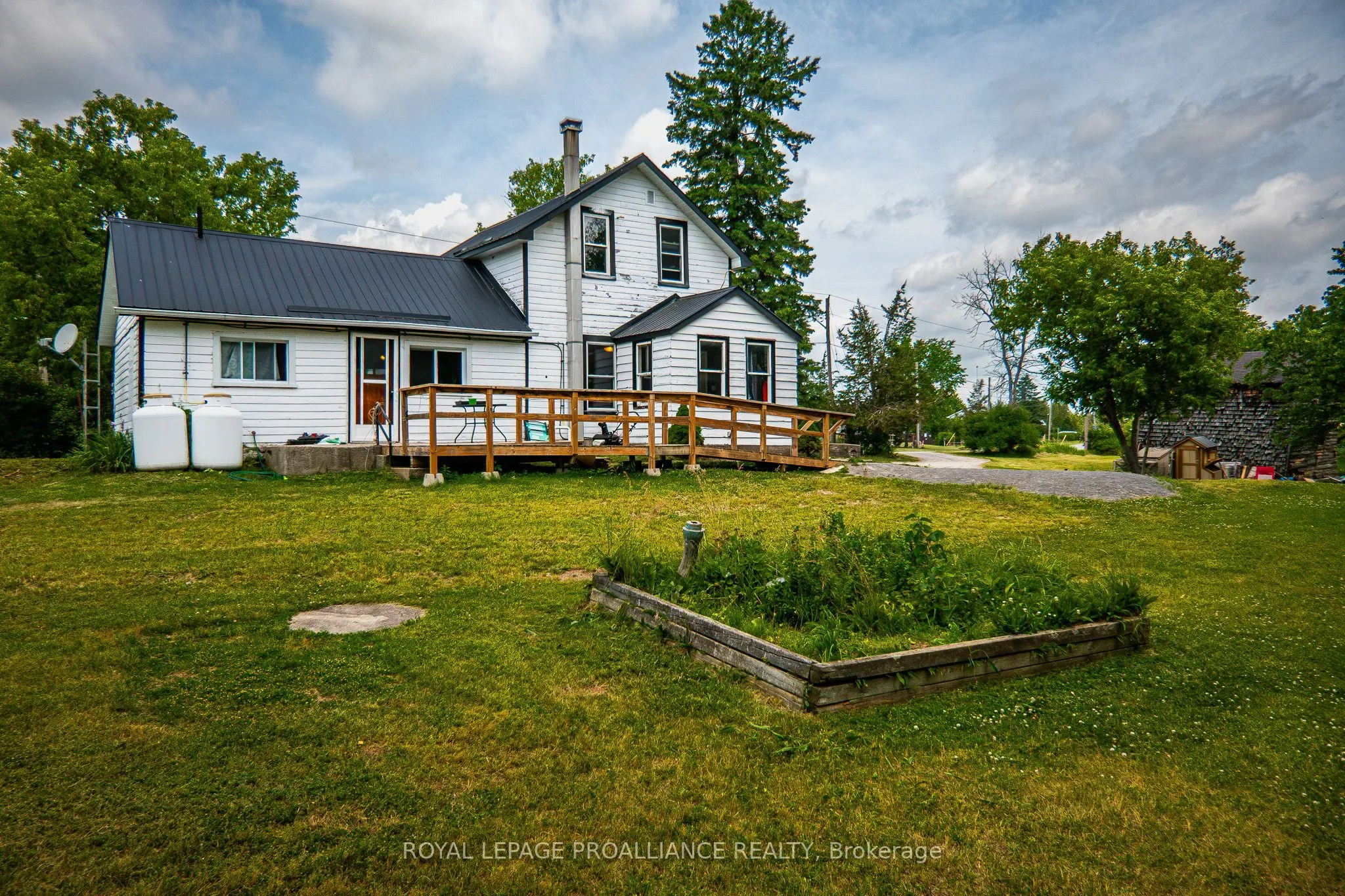 808 County Rd 12