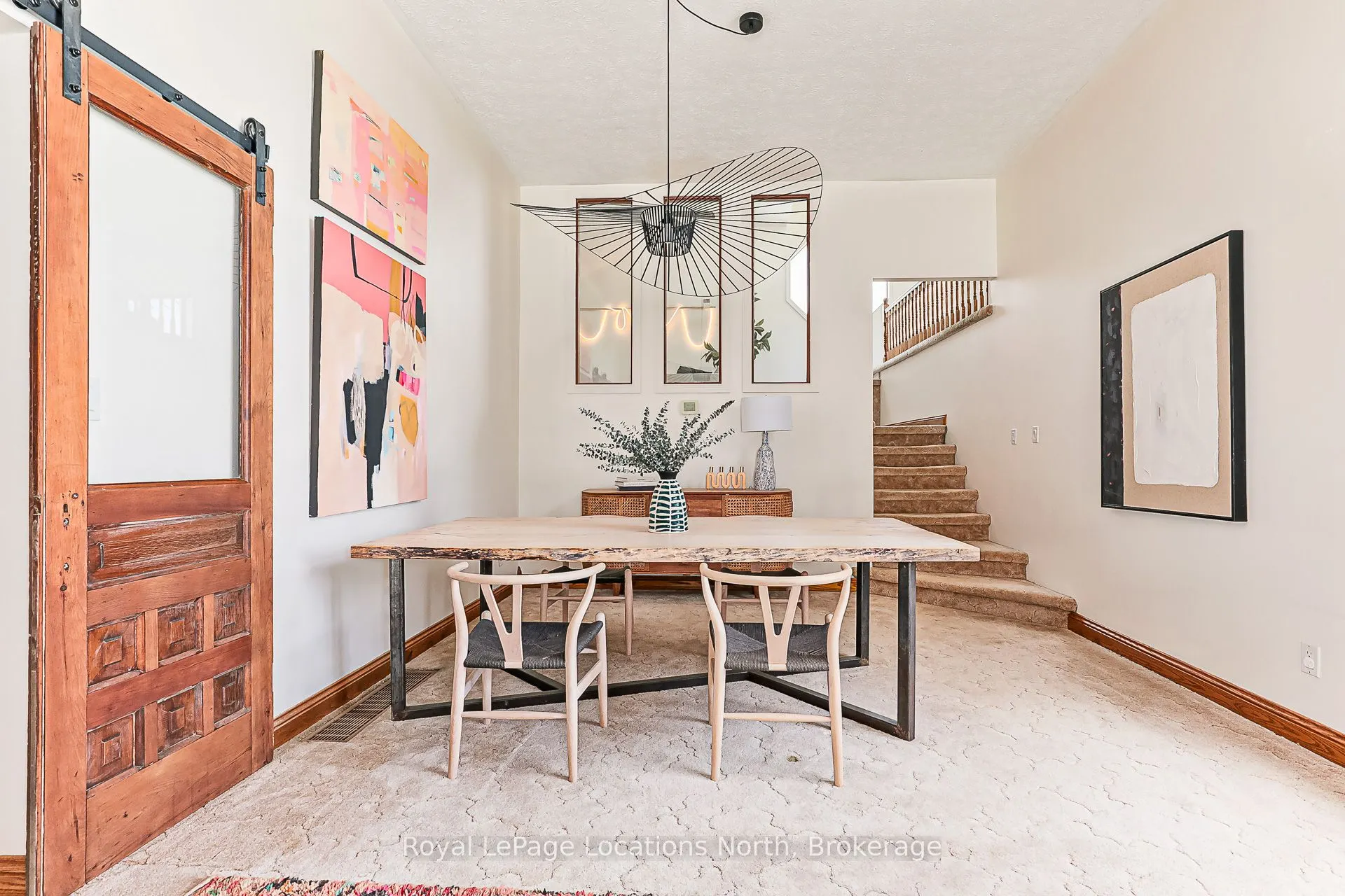 296 Lakeshore Road N