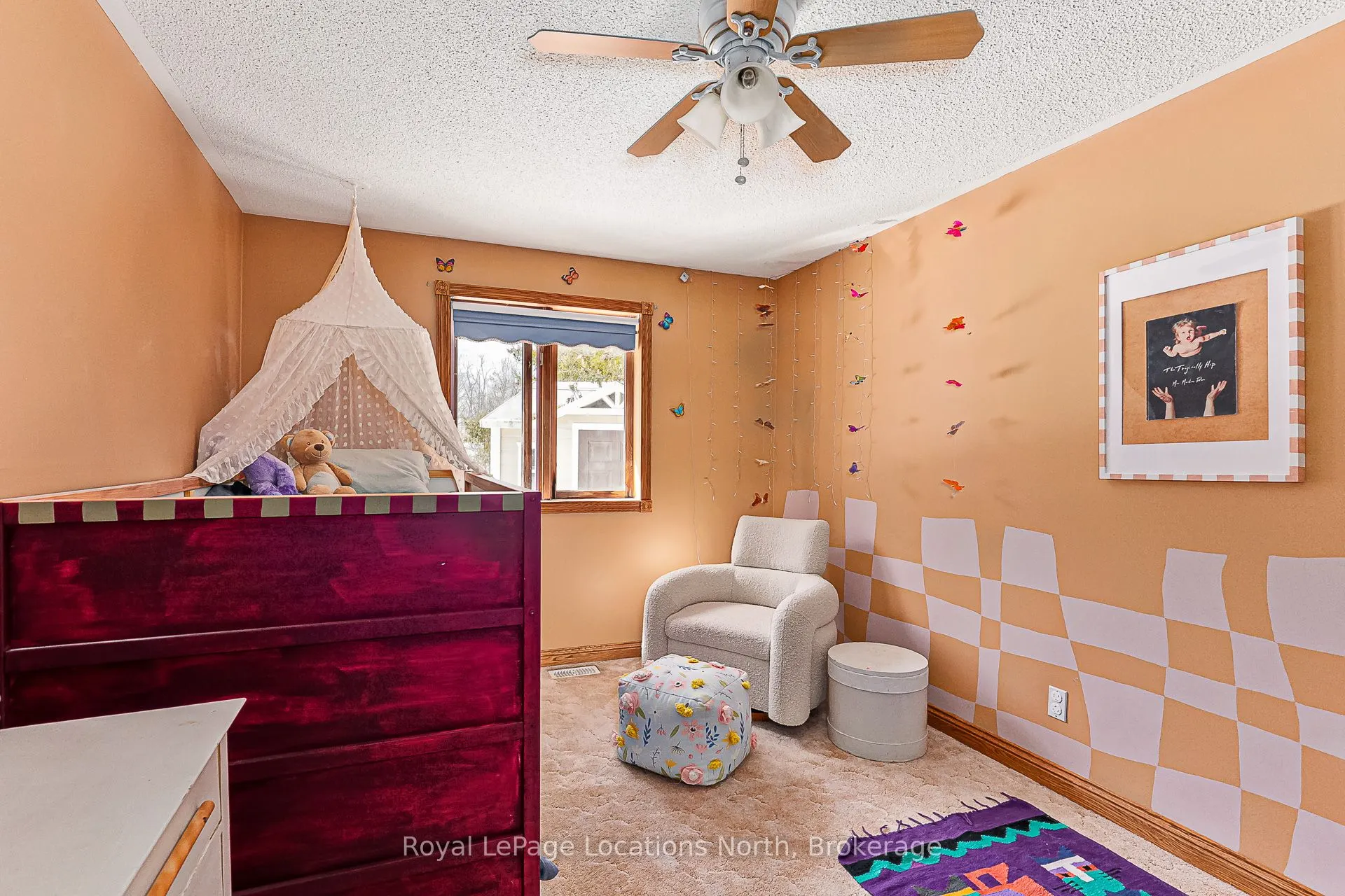 296 Lakeshore Road N