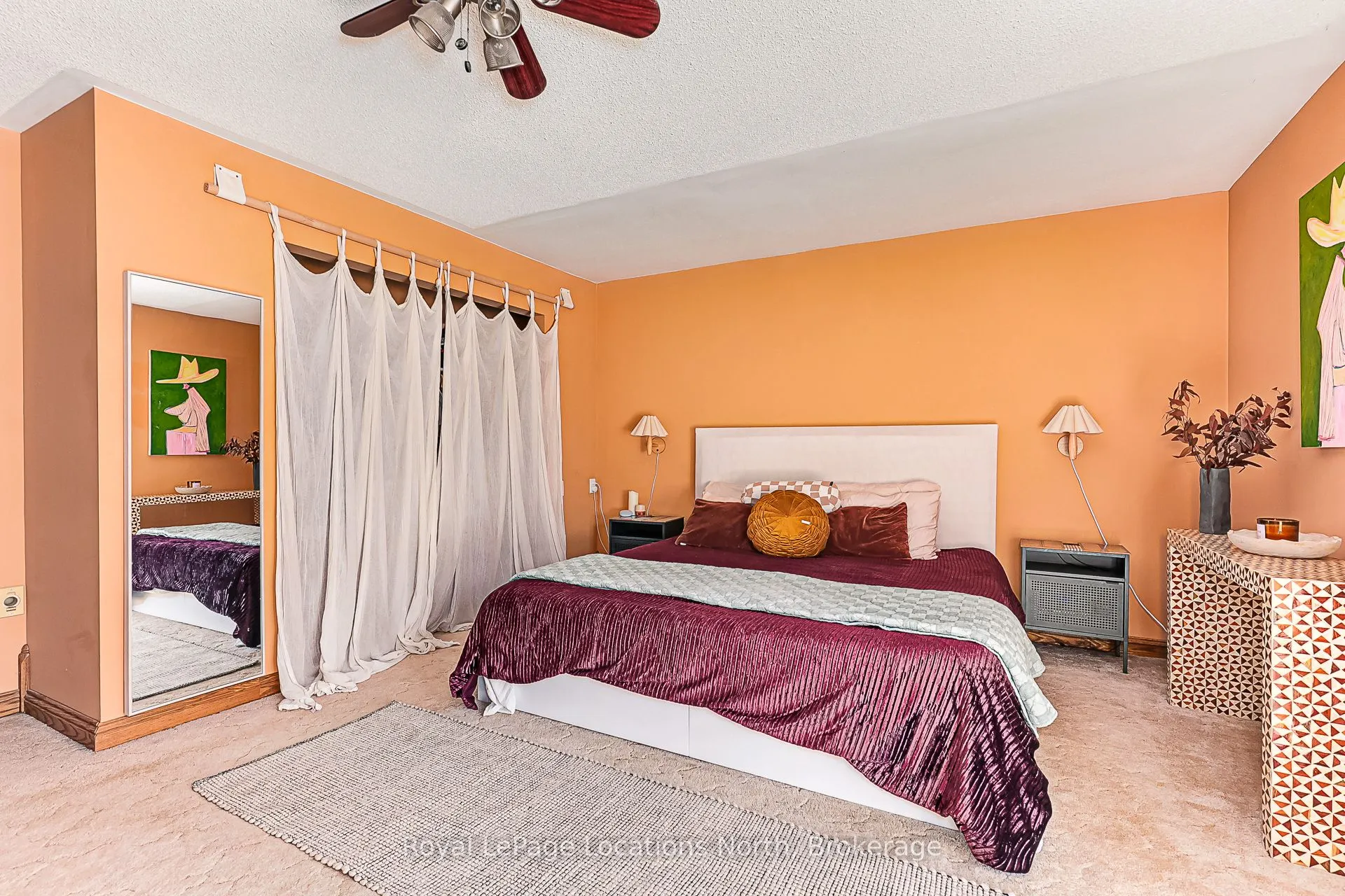 296 Lakeshore Road N