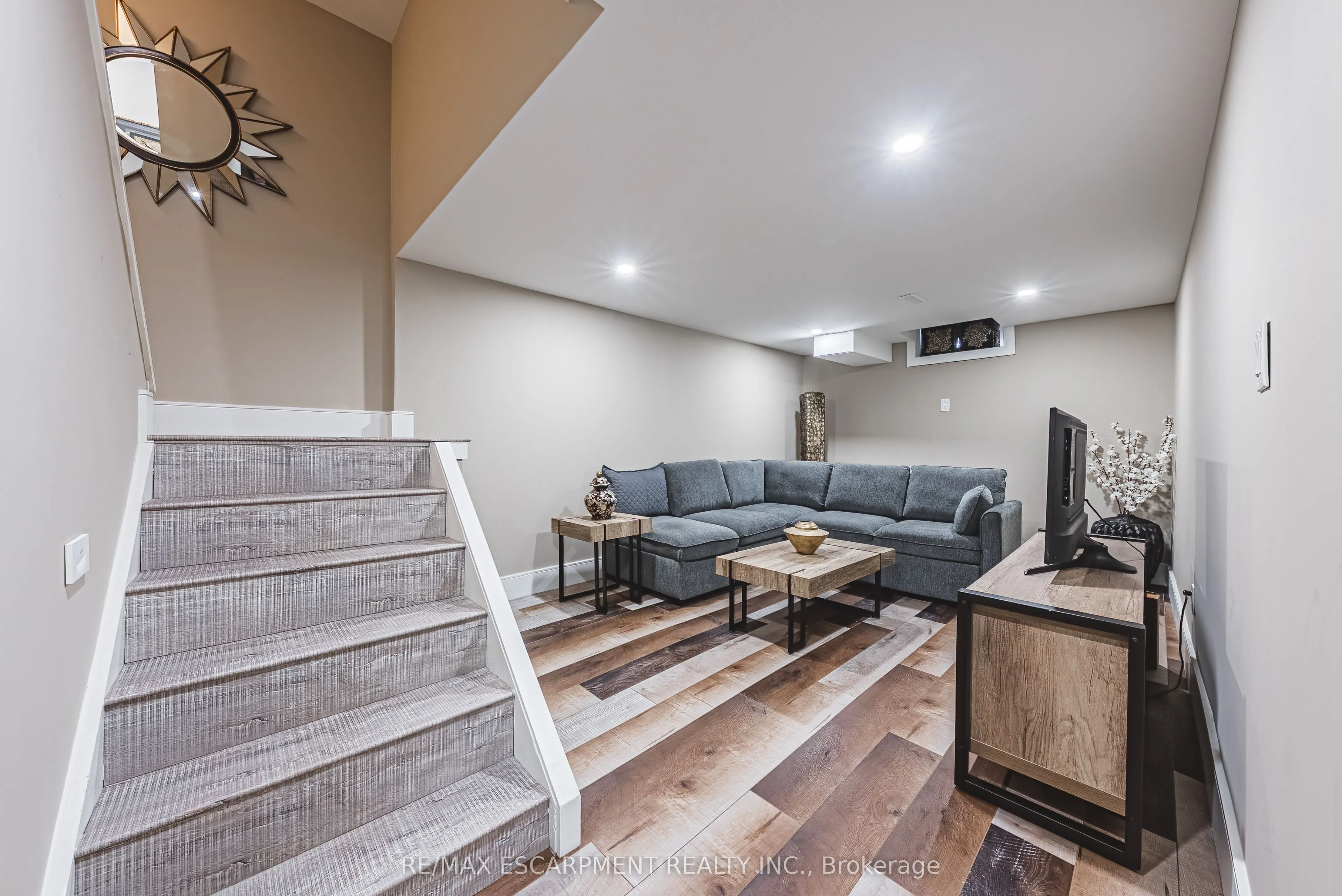 103 Broughton Avenue