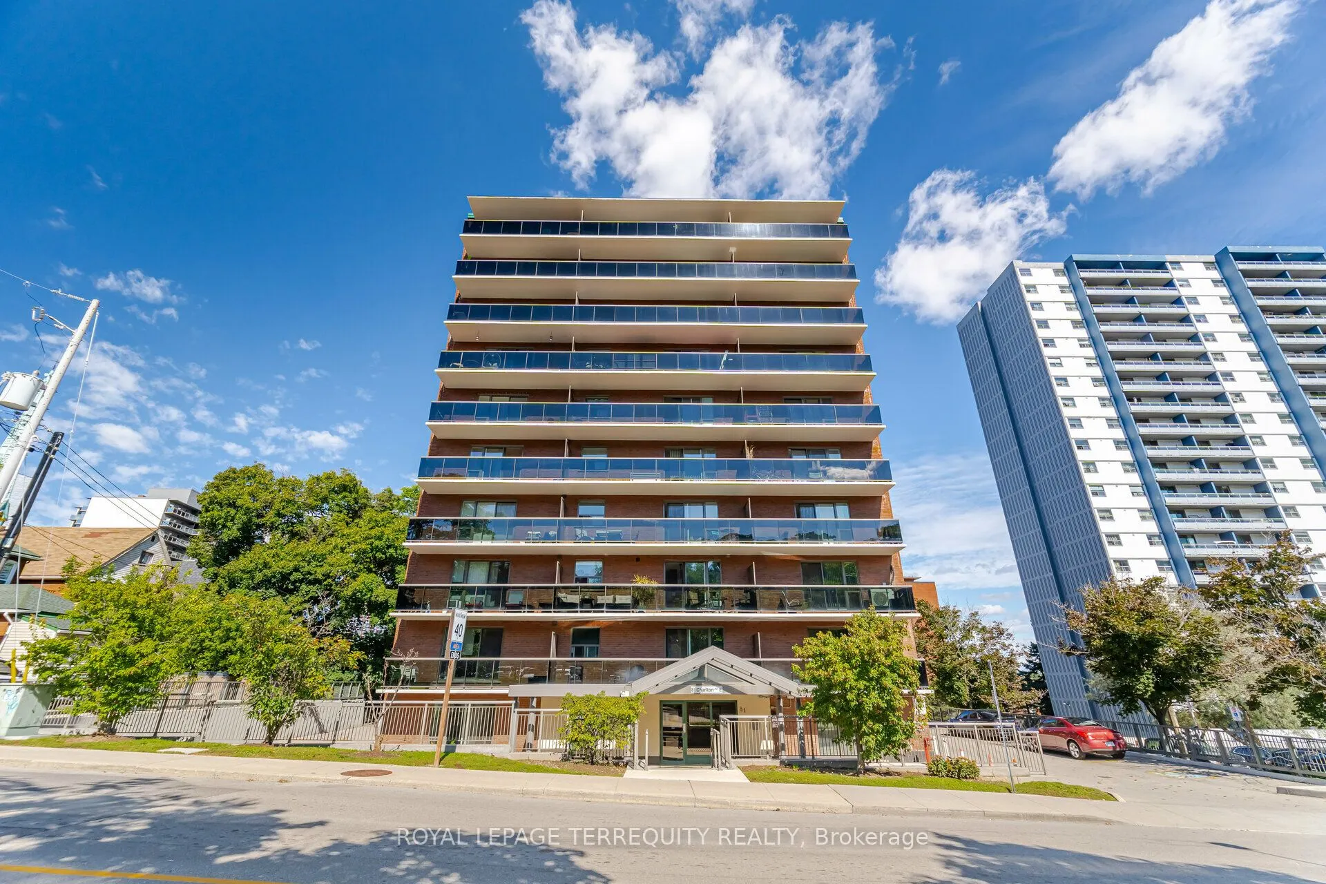 81 Charlton Avenue E, #101