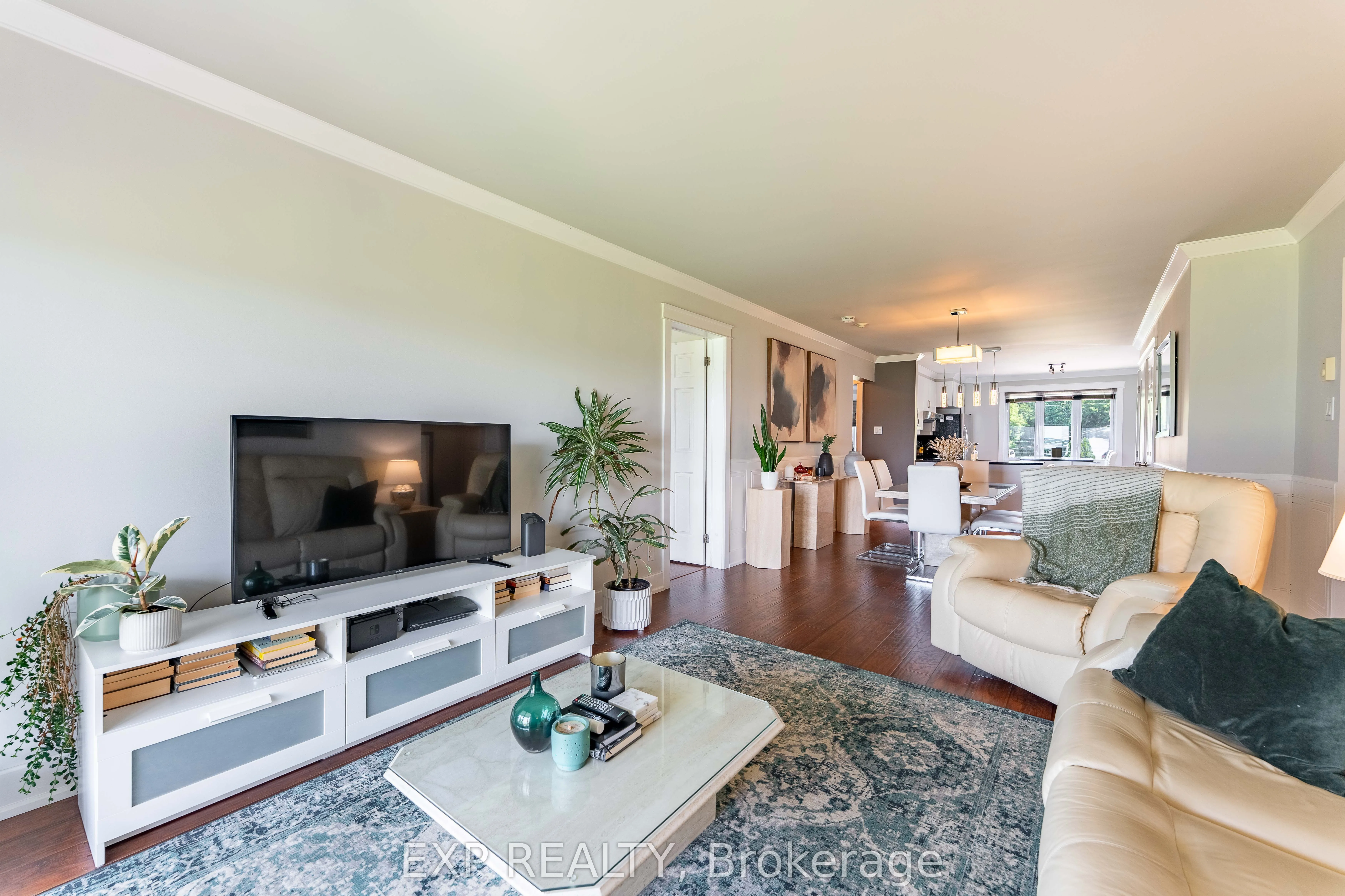 160 EDWARDS Street, #B6