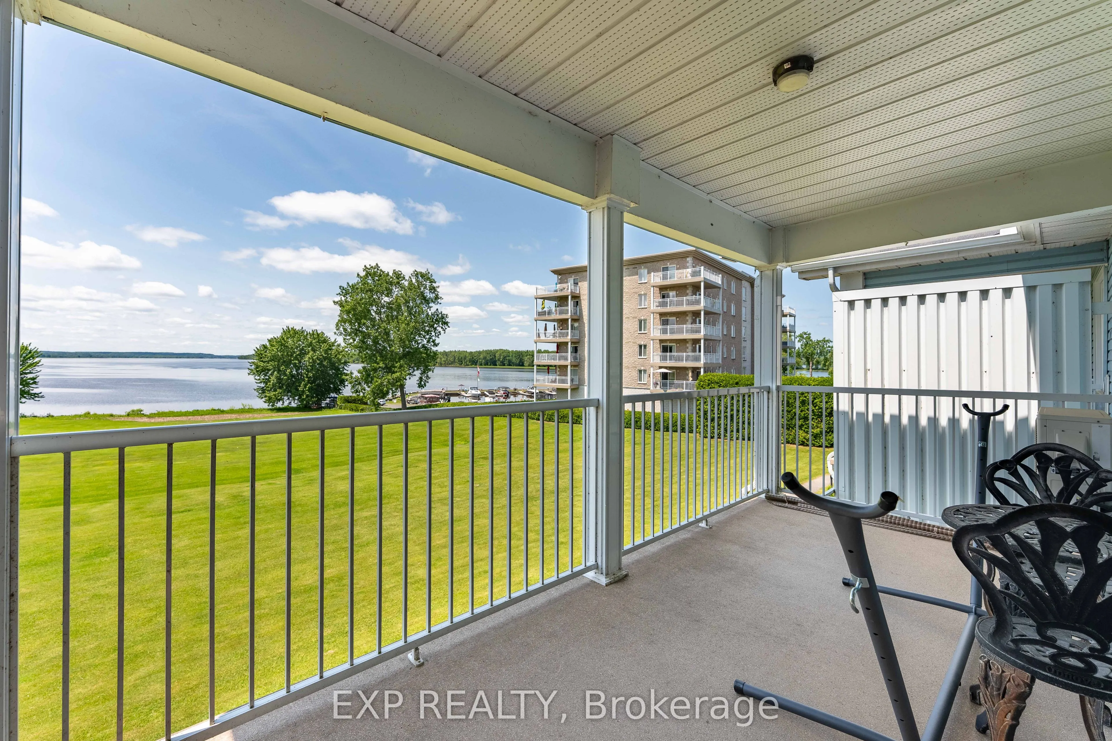 160 EDWARDS Street, #B6