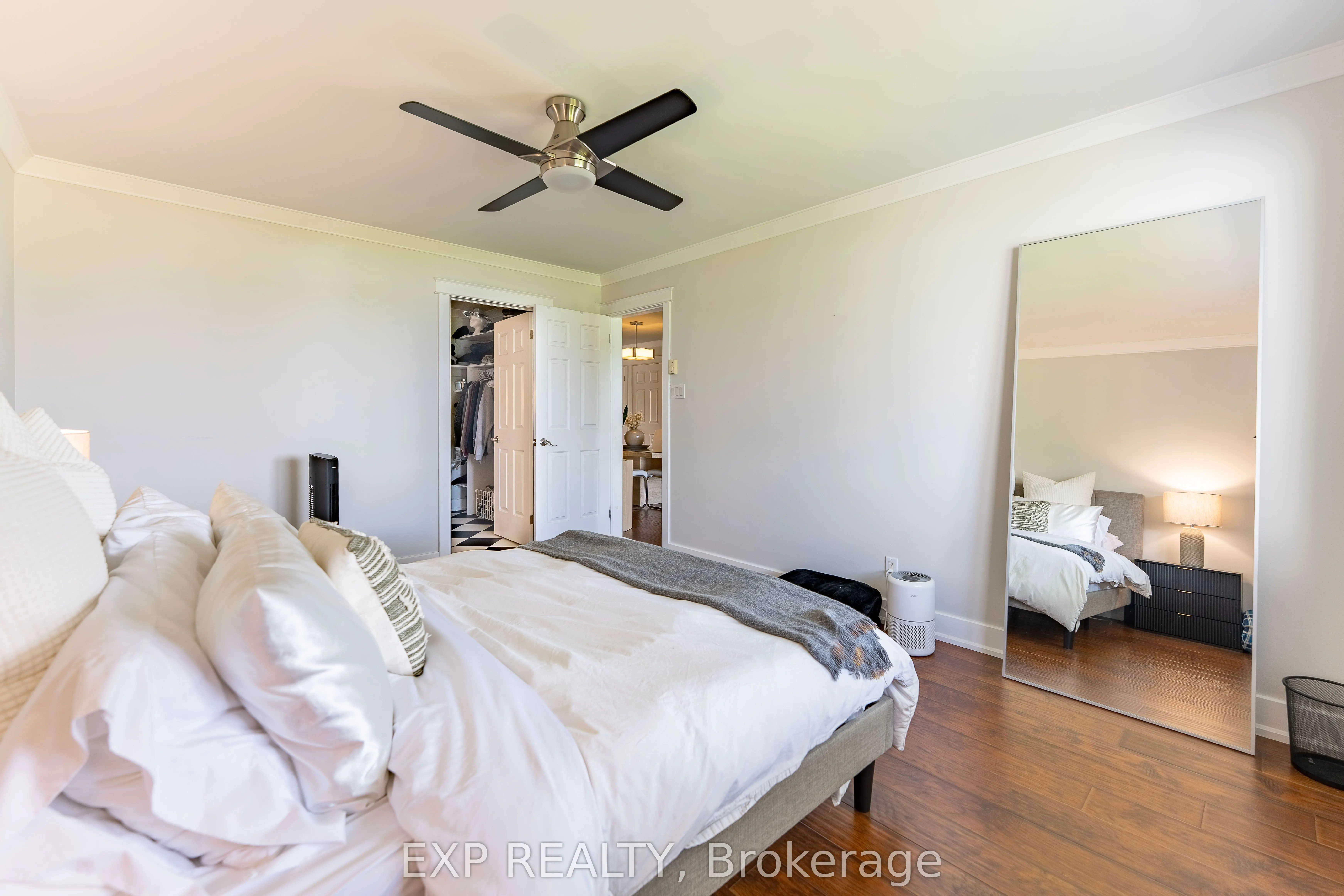 160 EDWARDS Street, #B6