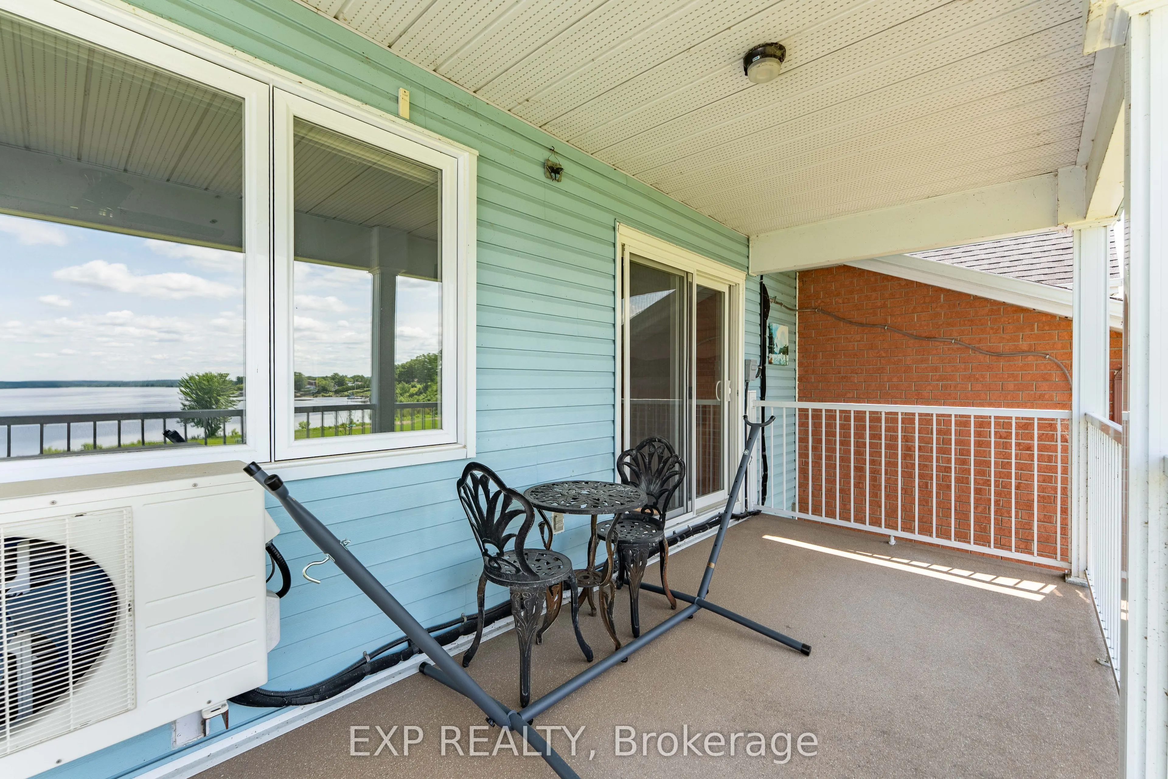 160 EDWARDS Street, #B6