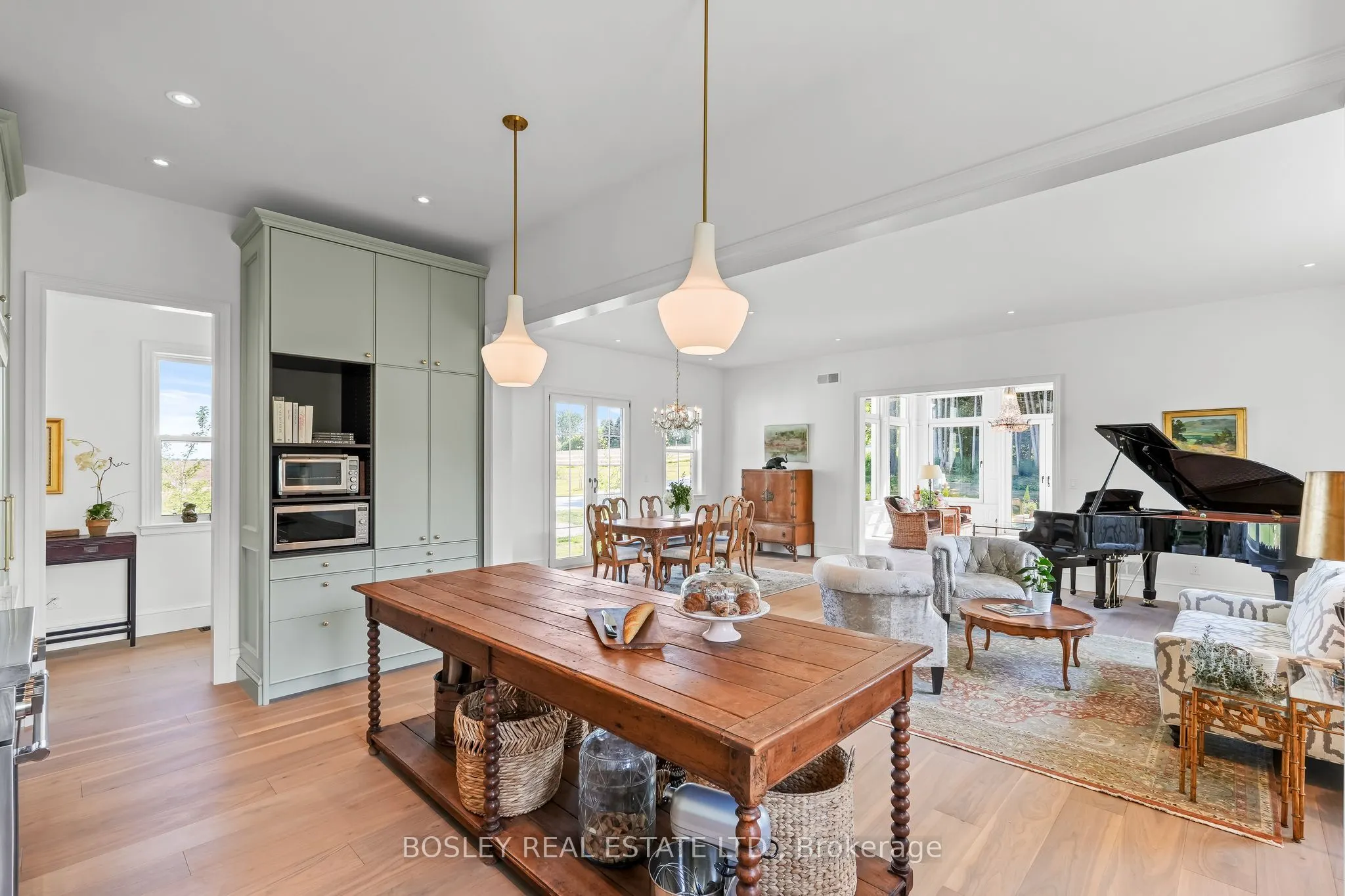 3055 Sawmill Road