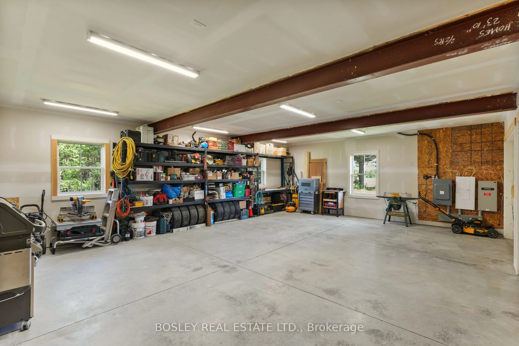 3055 Sawmill Road