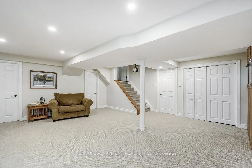 98 Davidson Boulevard