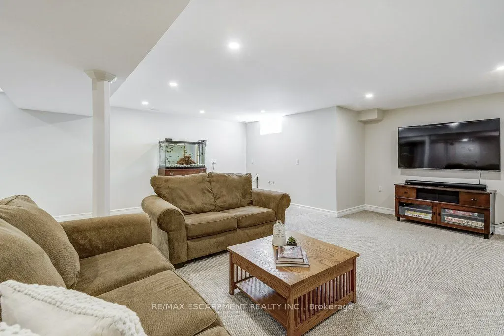 98 Davidson Boulevard