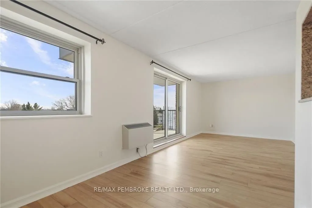 206 Woodward Street, #408