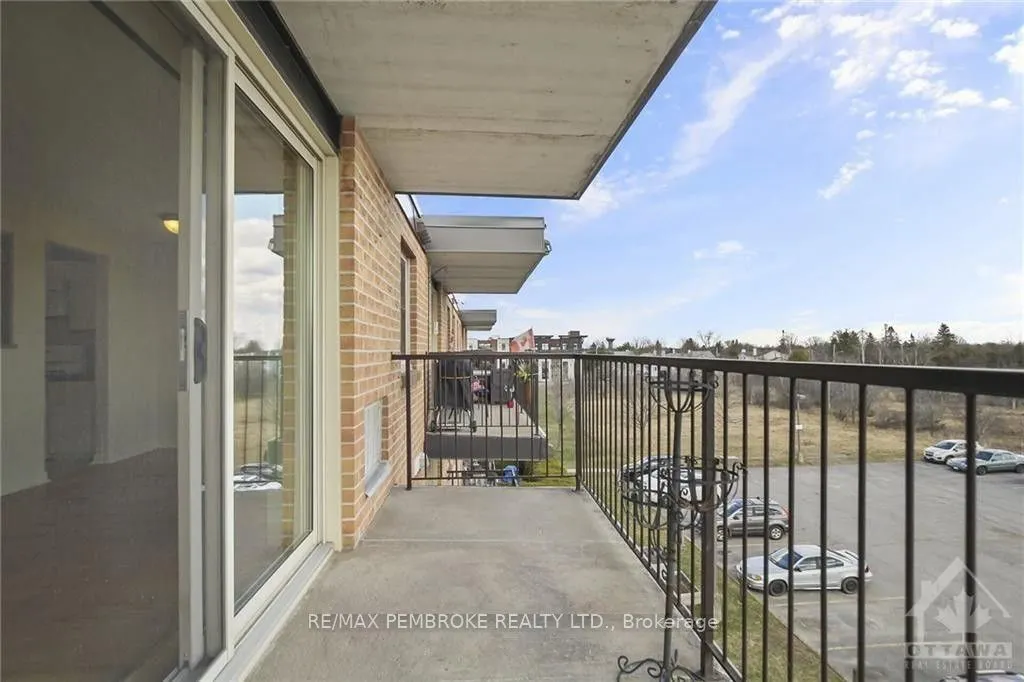 206 Woodward Street, #408