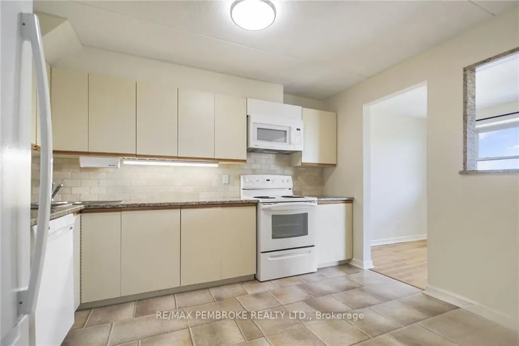 206 Woodward Street, #408