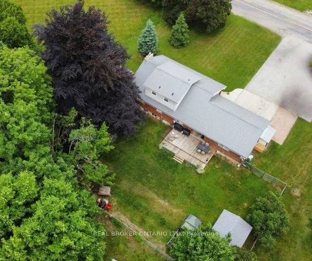 1767 Centre Road W