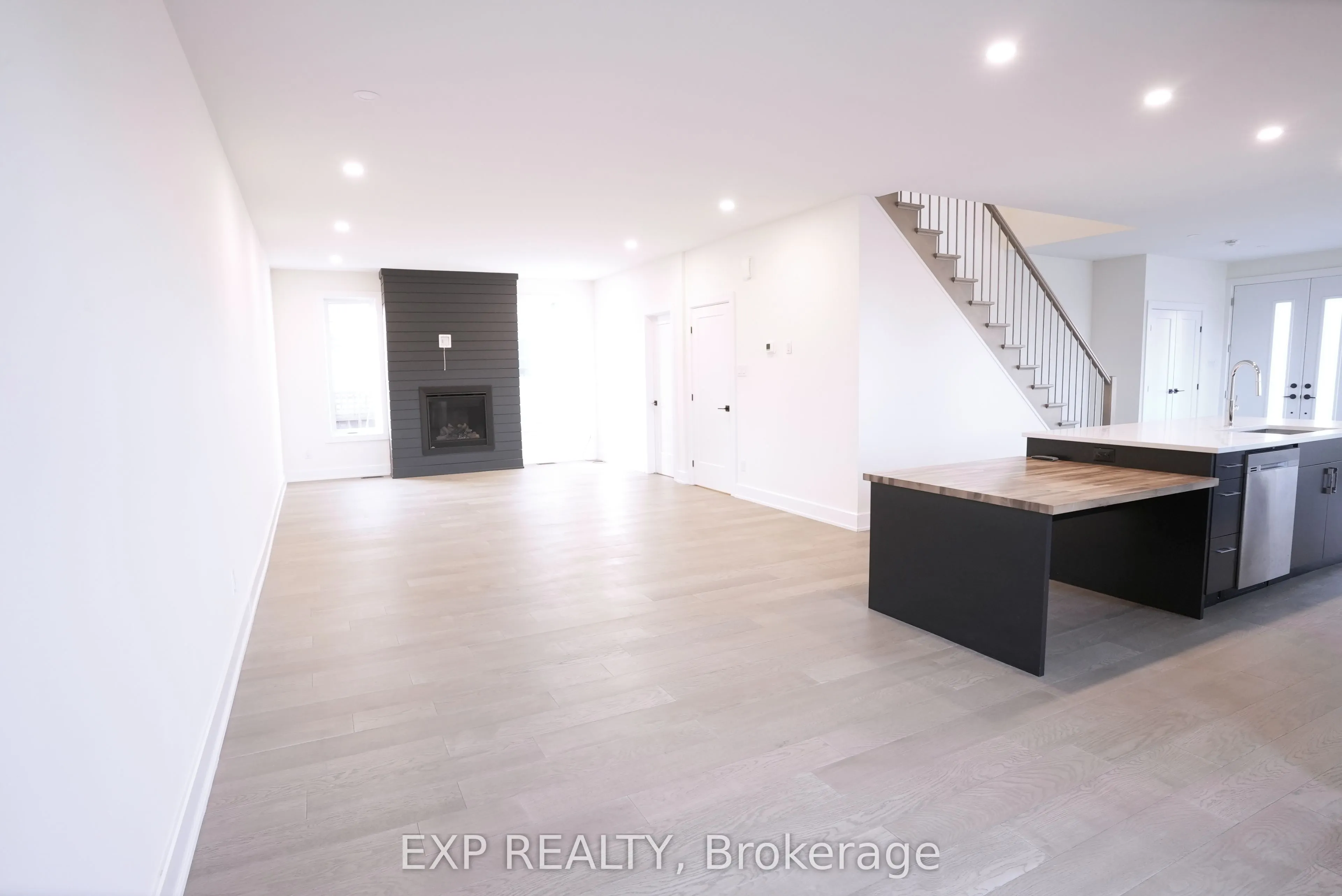 62 COLUMBUS Avenue