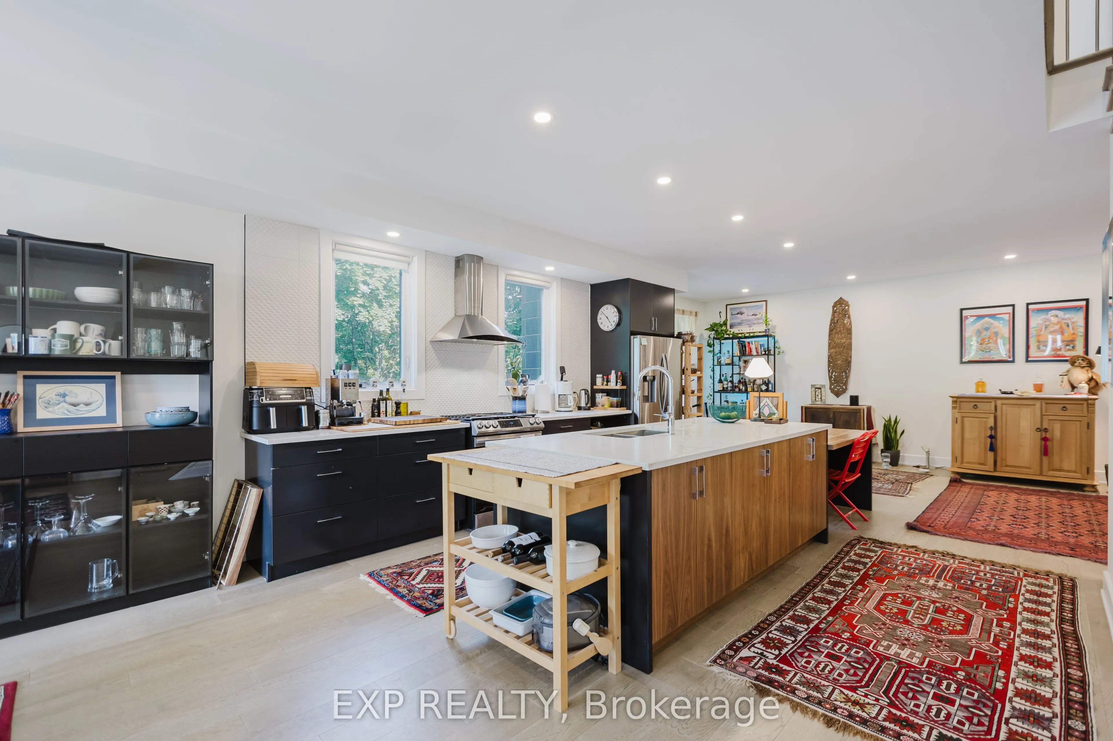 62 COLUMBUS Avenue