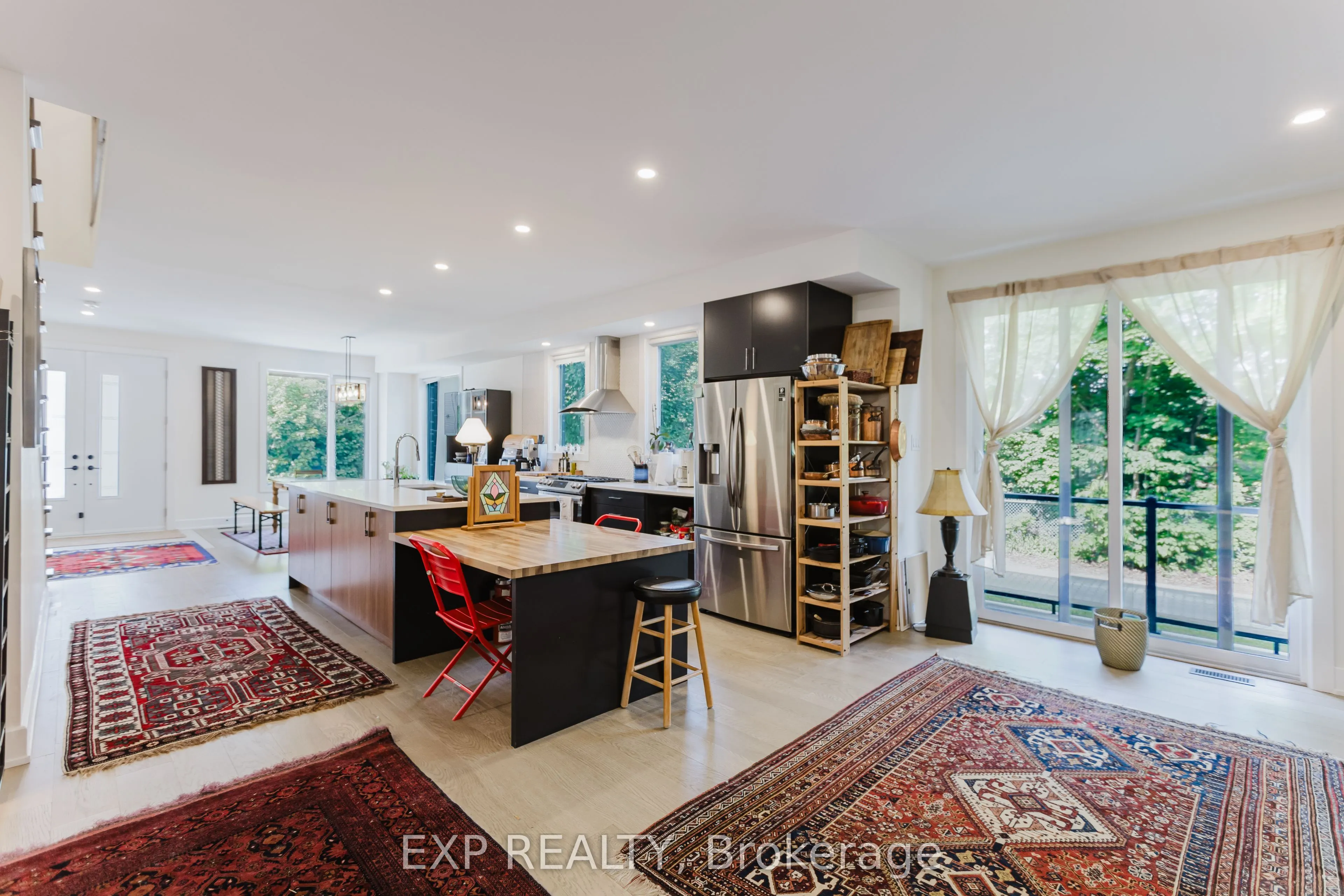 62 COLUMBUS Avenue
