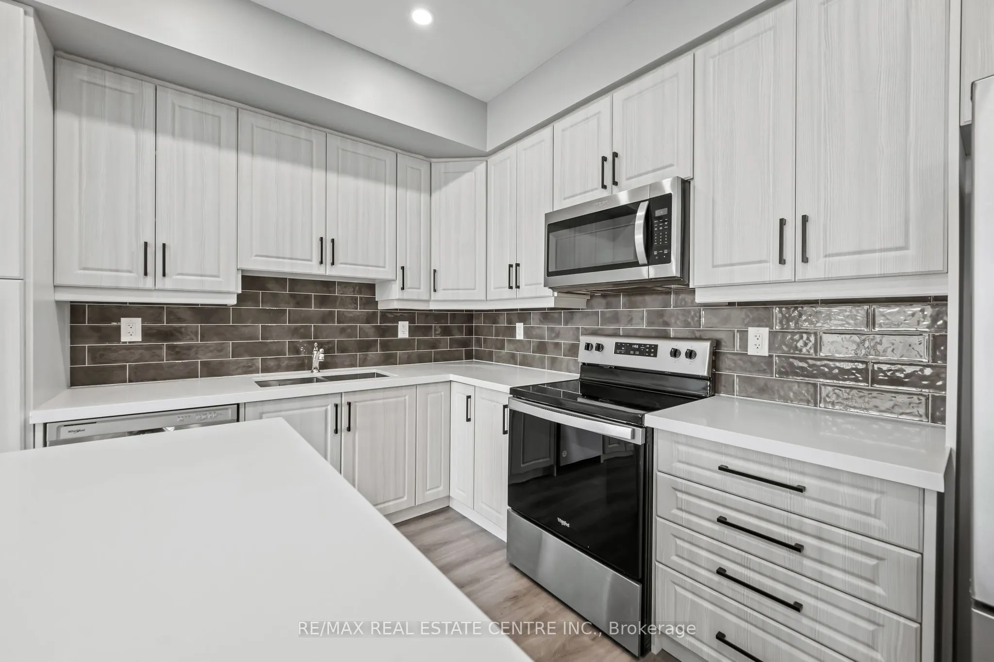 721 Franklin Boulevard, #302