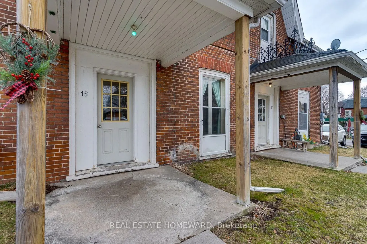 15 - 17 James Street W