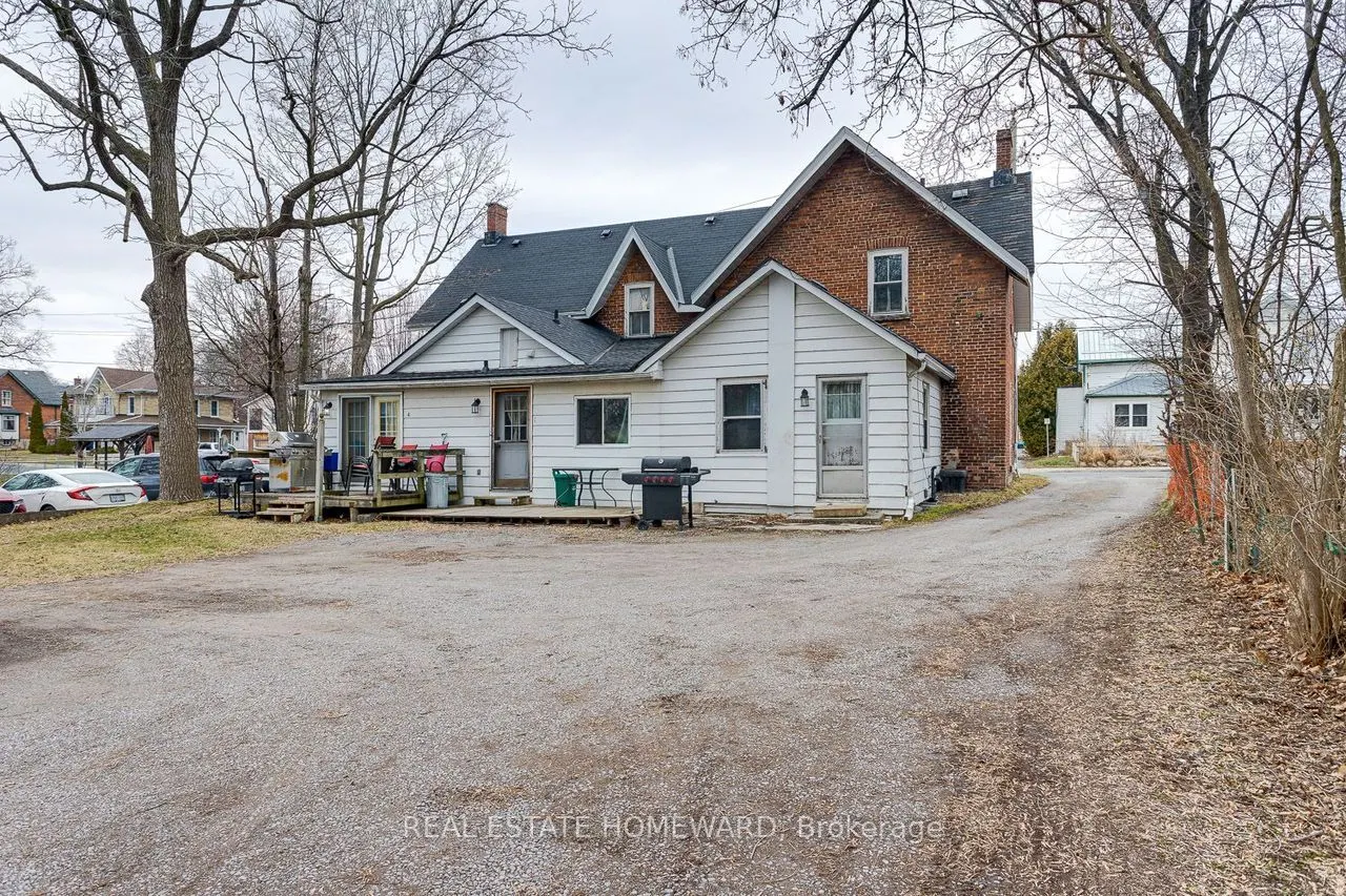 15 - 17 James Street W