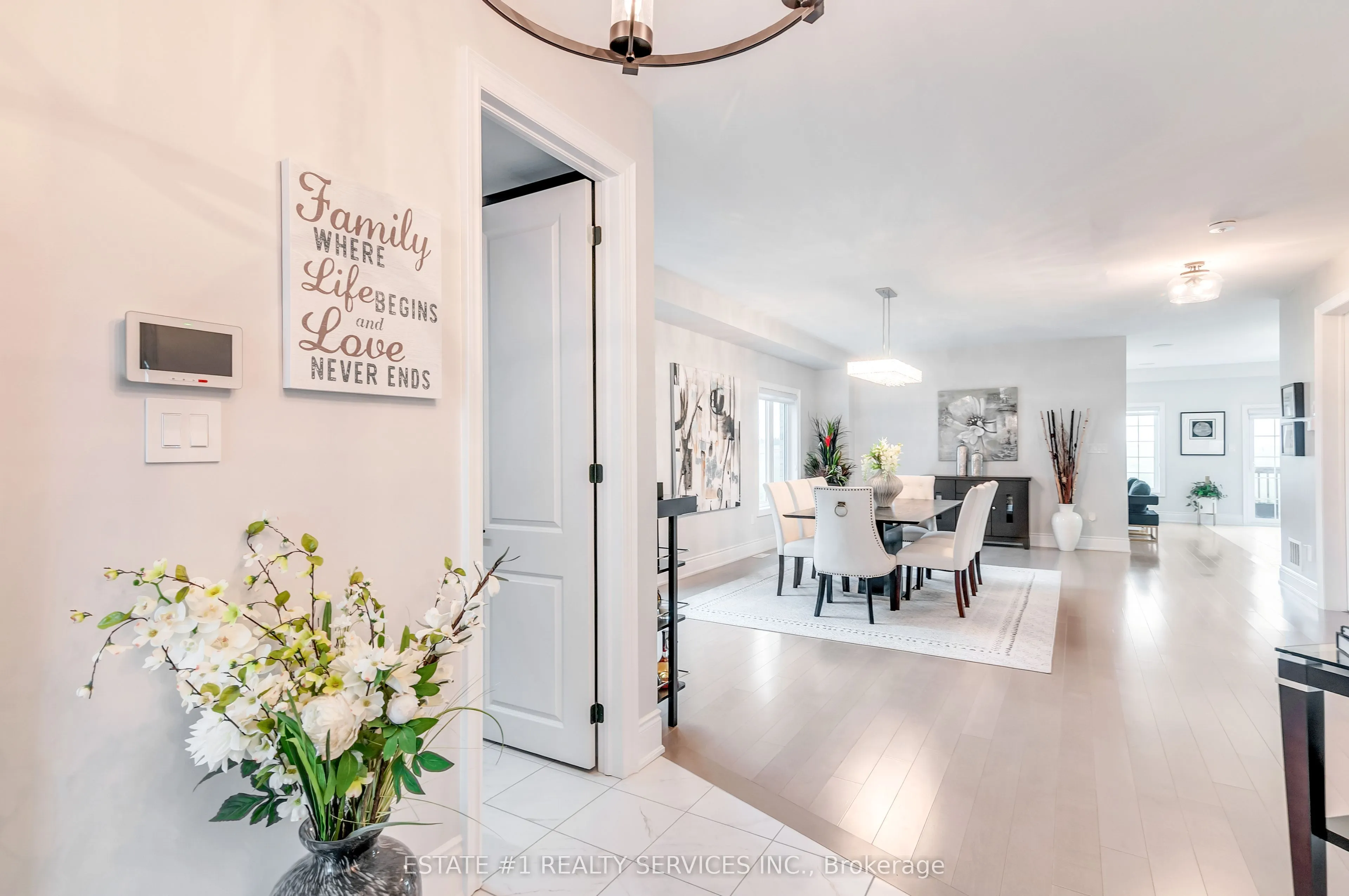 737 Gilmour Crescent